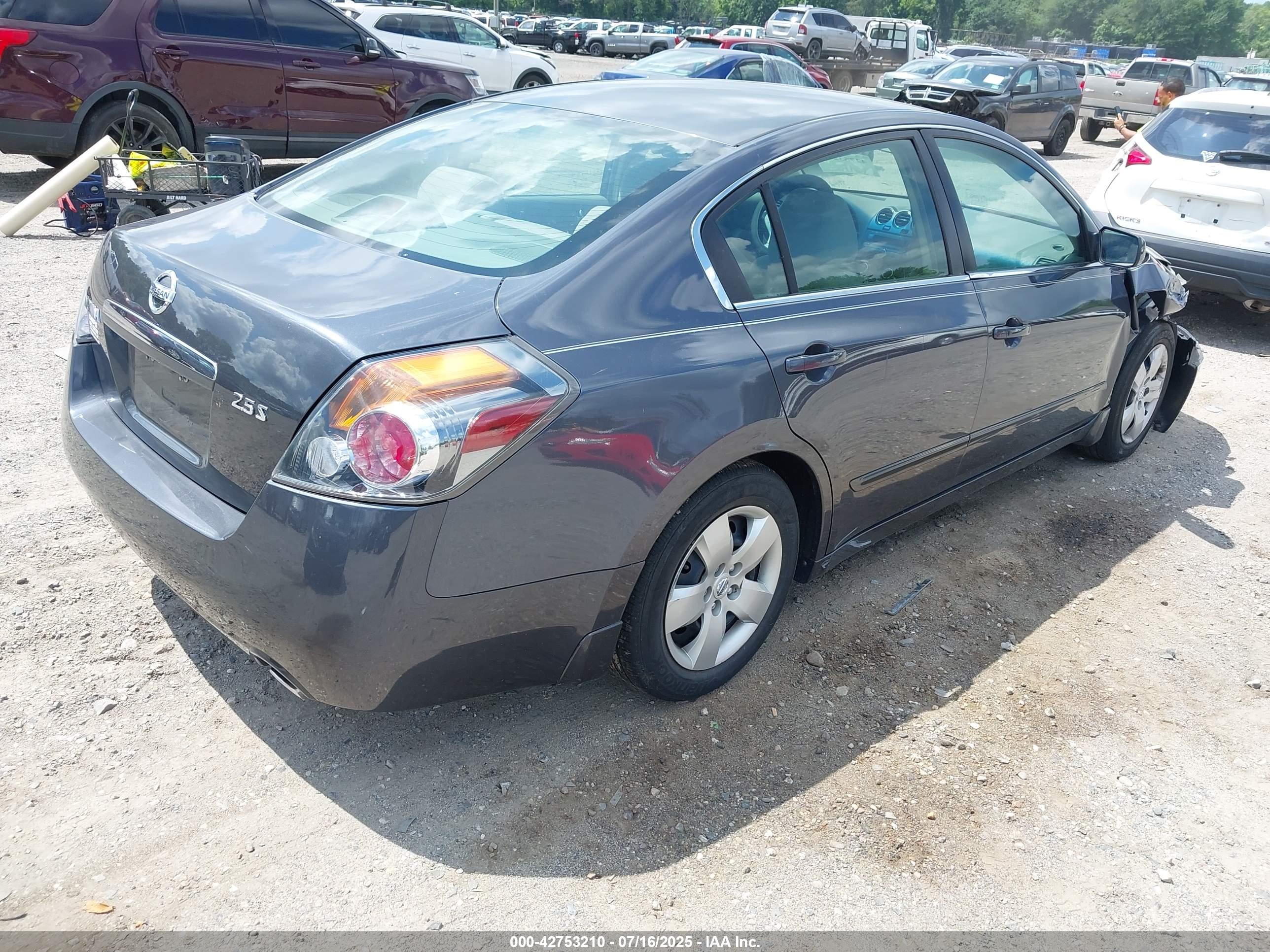 NISSAN ALTIMA image 4