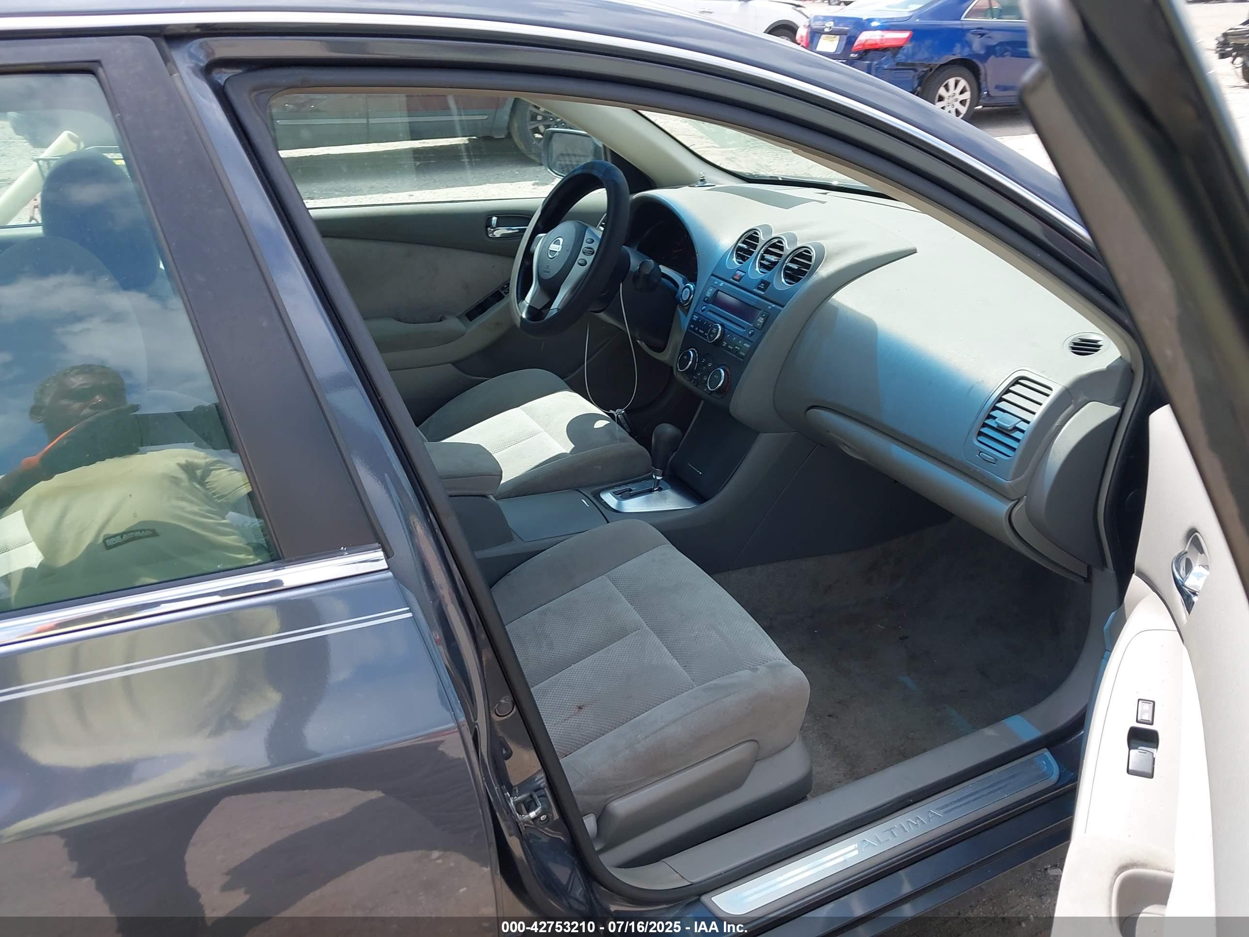 NISSAN ALTIMA image 5
