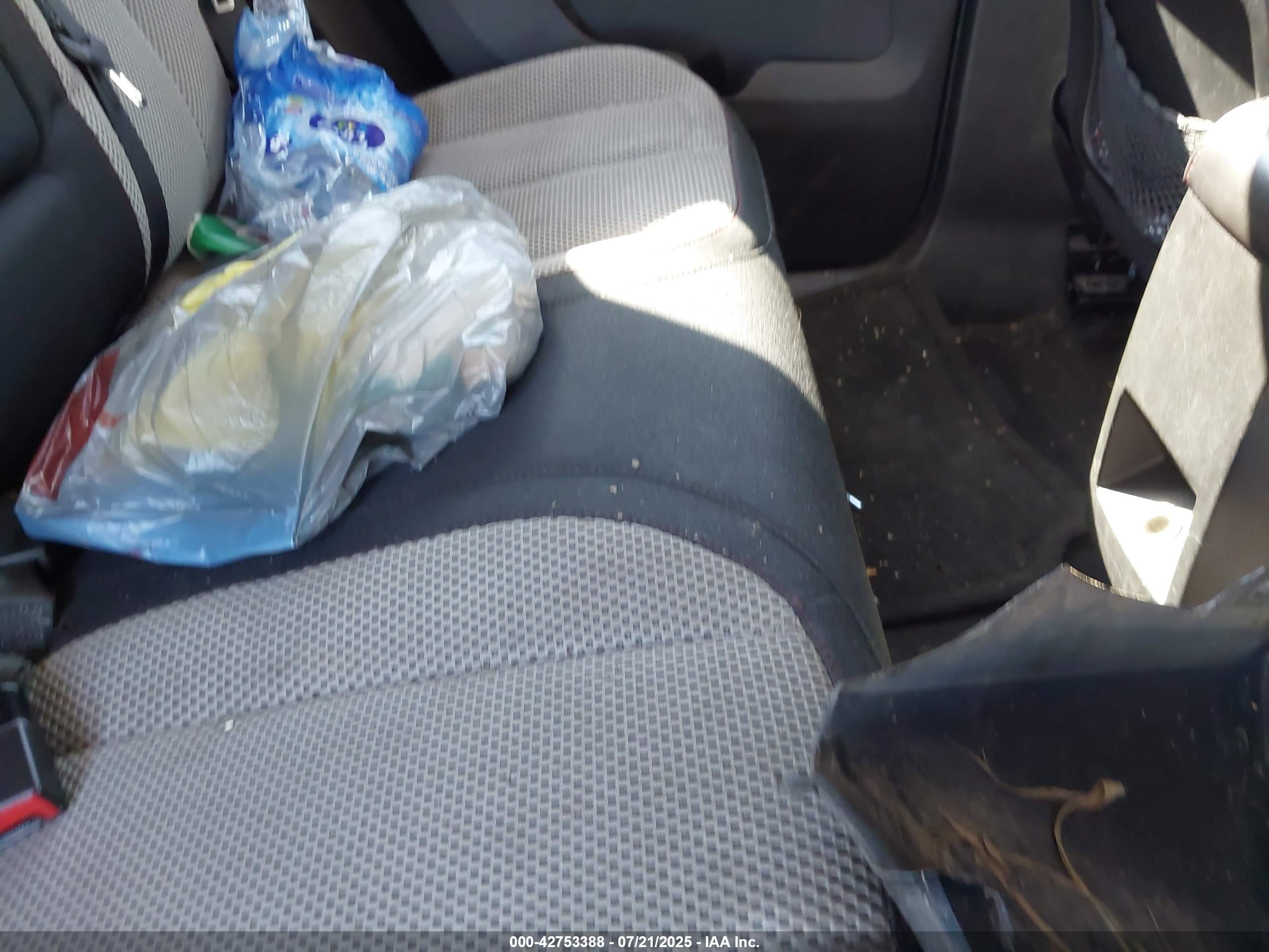 CHEVROLET EQUINOX image 8