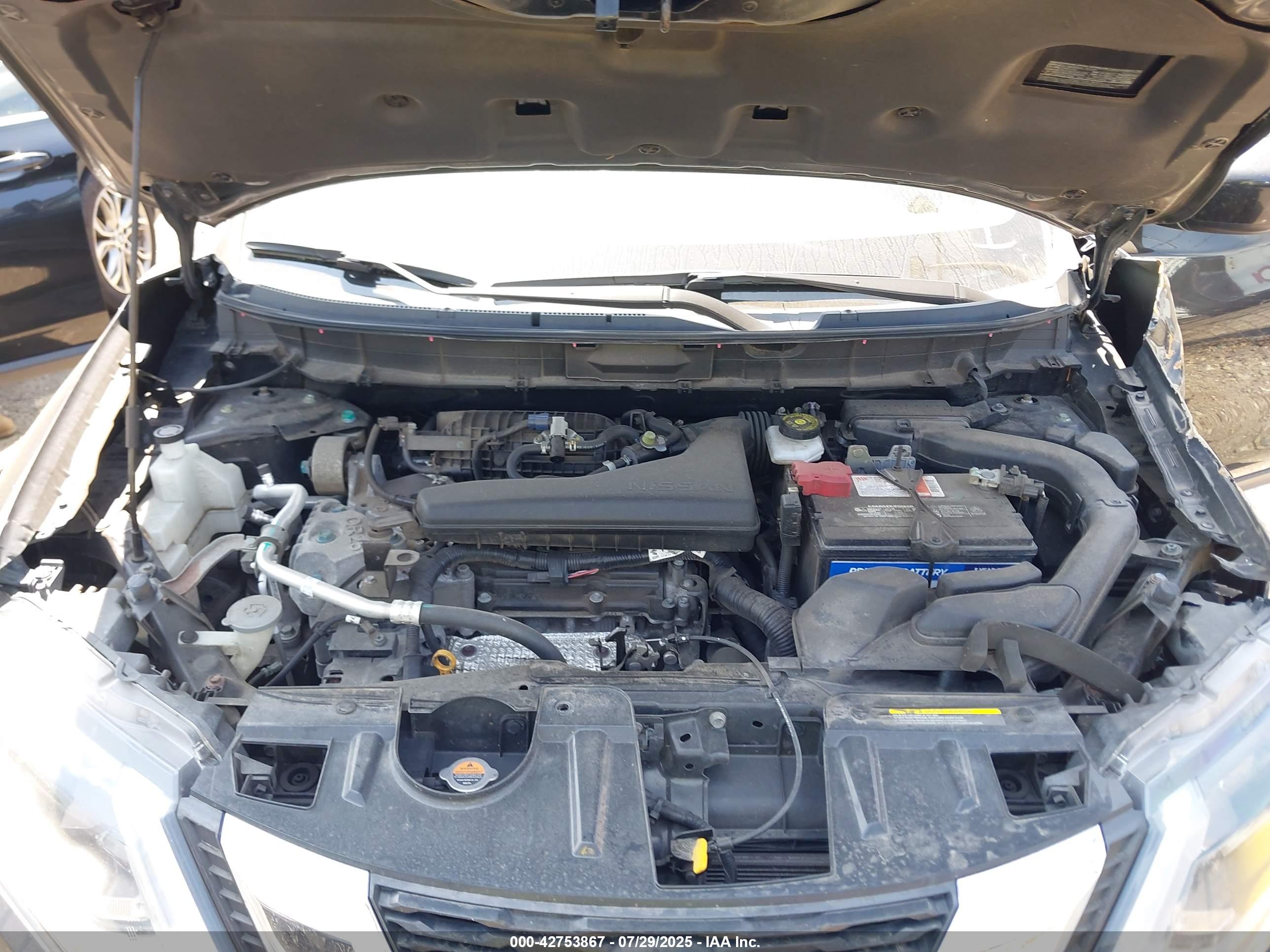 NISSAN ROGUE image 10