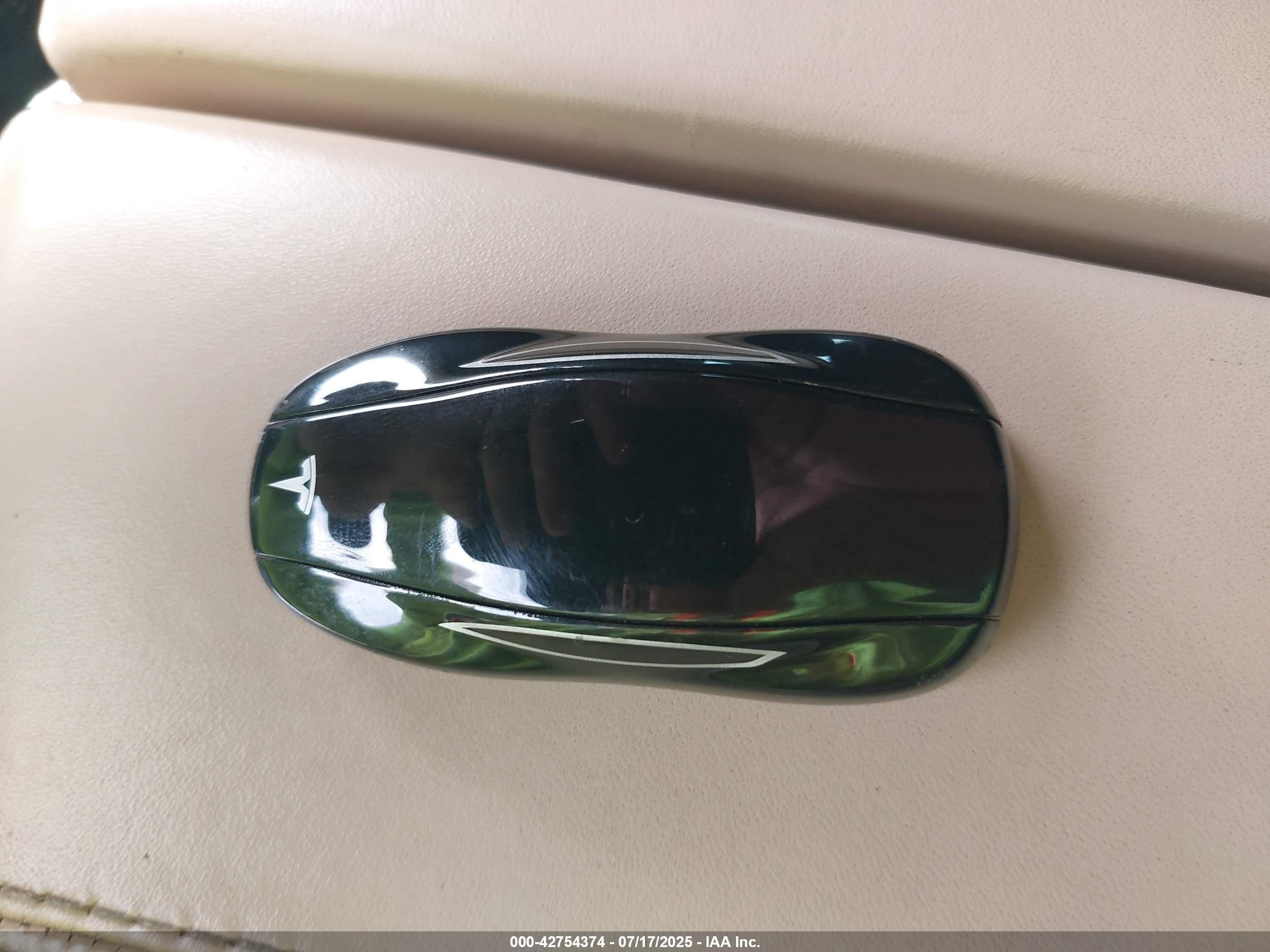 TESLA MODEL image 11