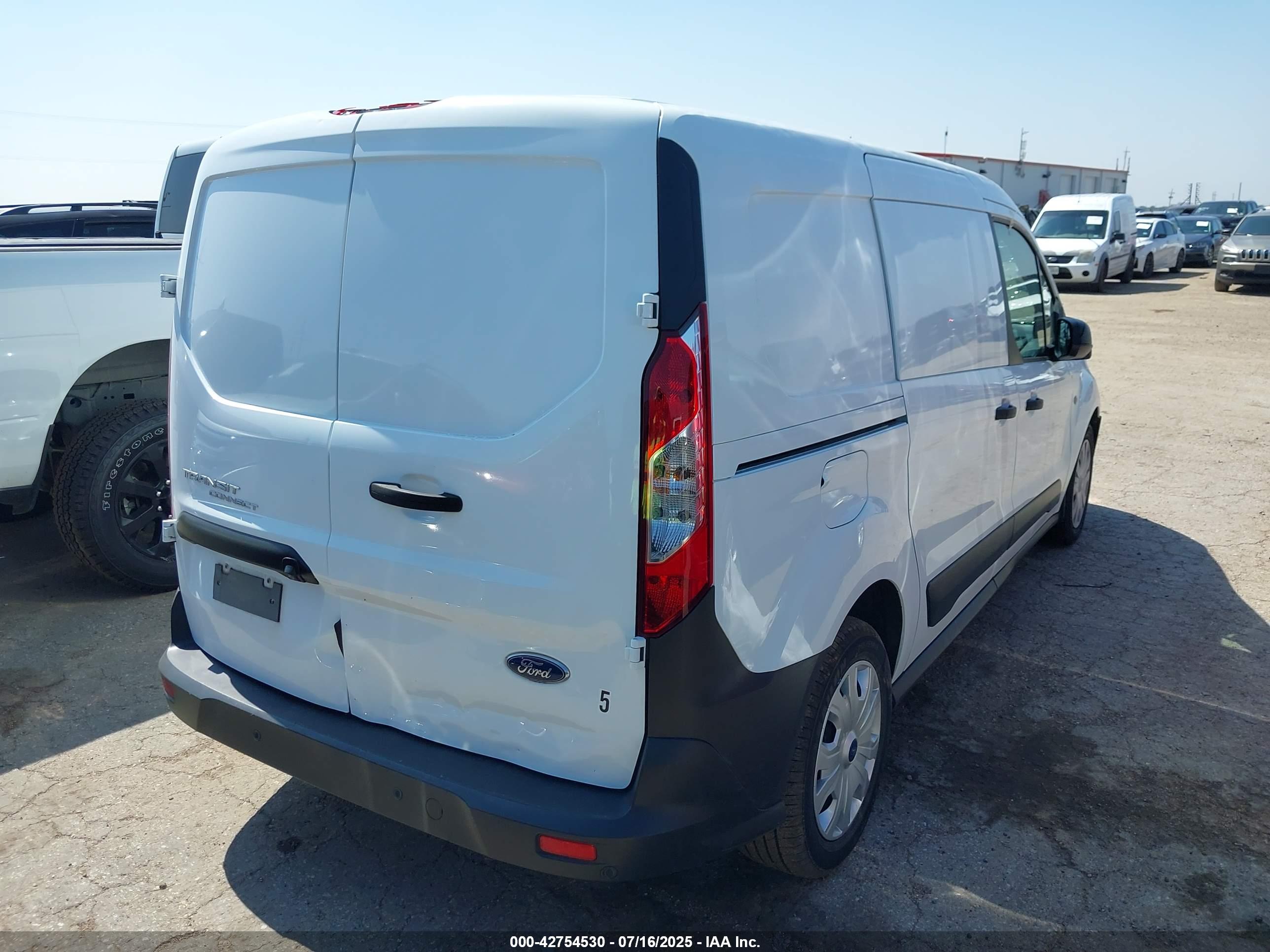 FORD TRANSIT image 4