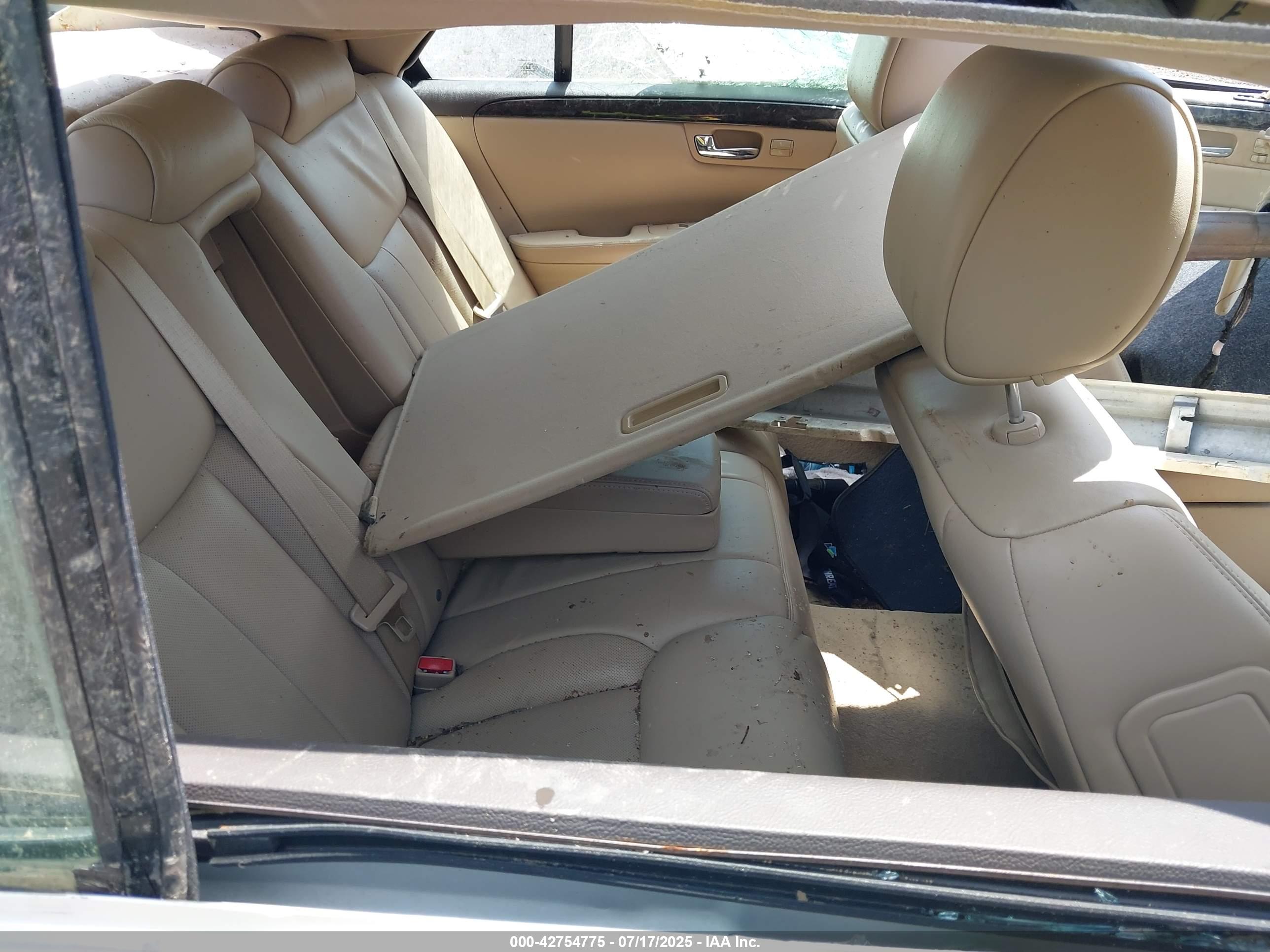 CADILLAC DTS image 8