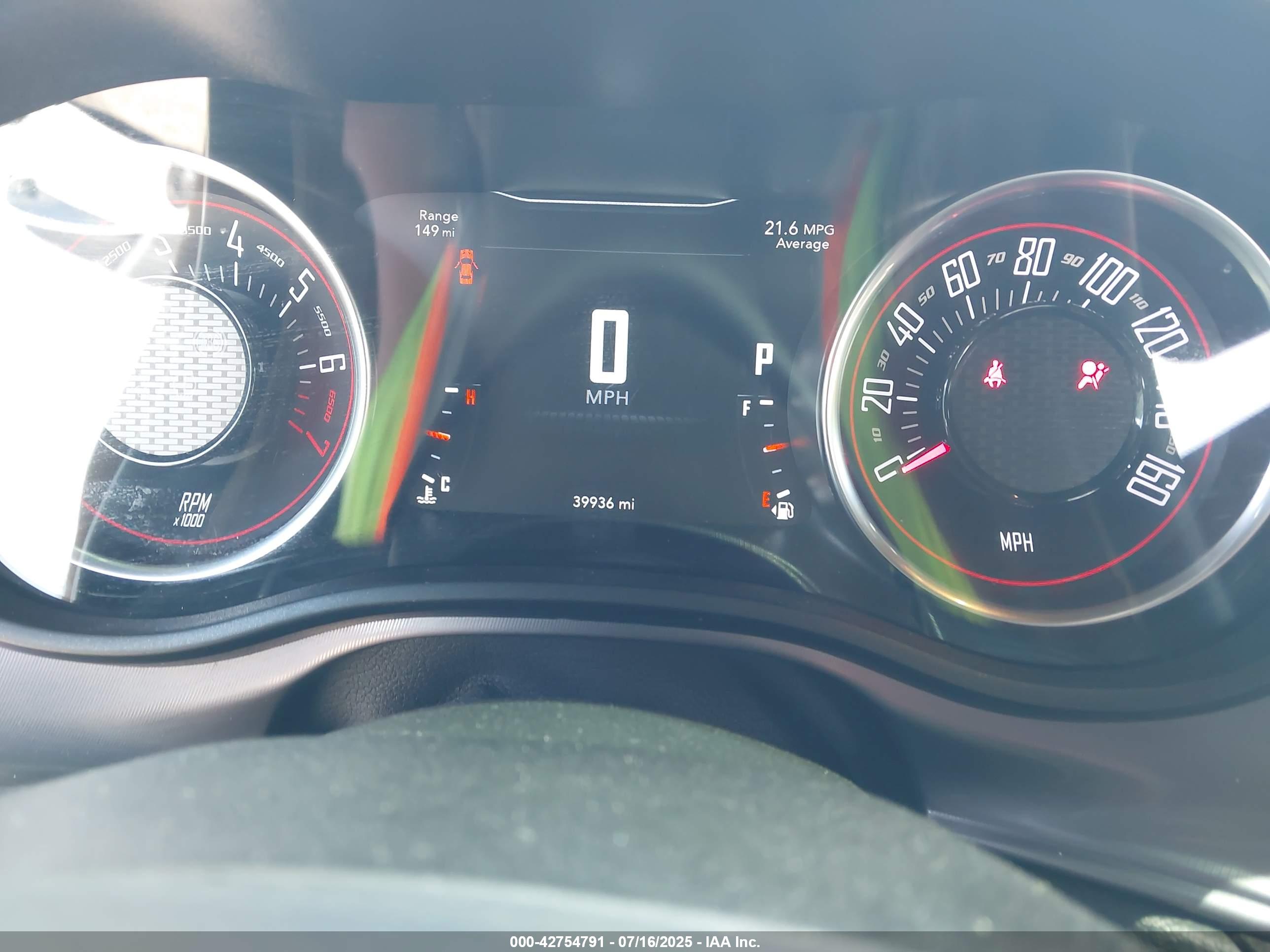 DODGE CHALLENGER image 7