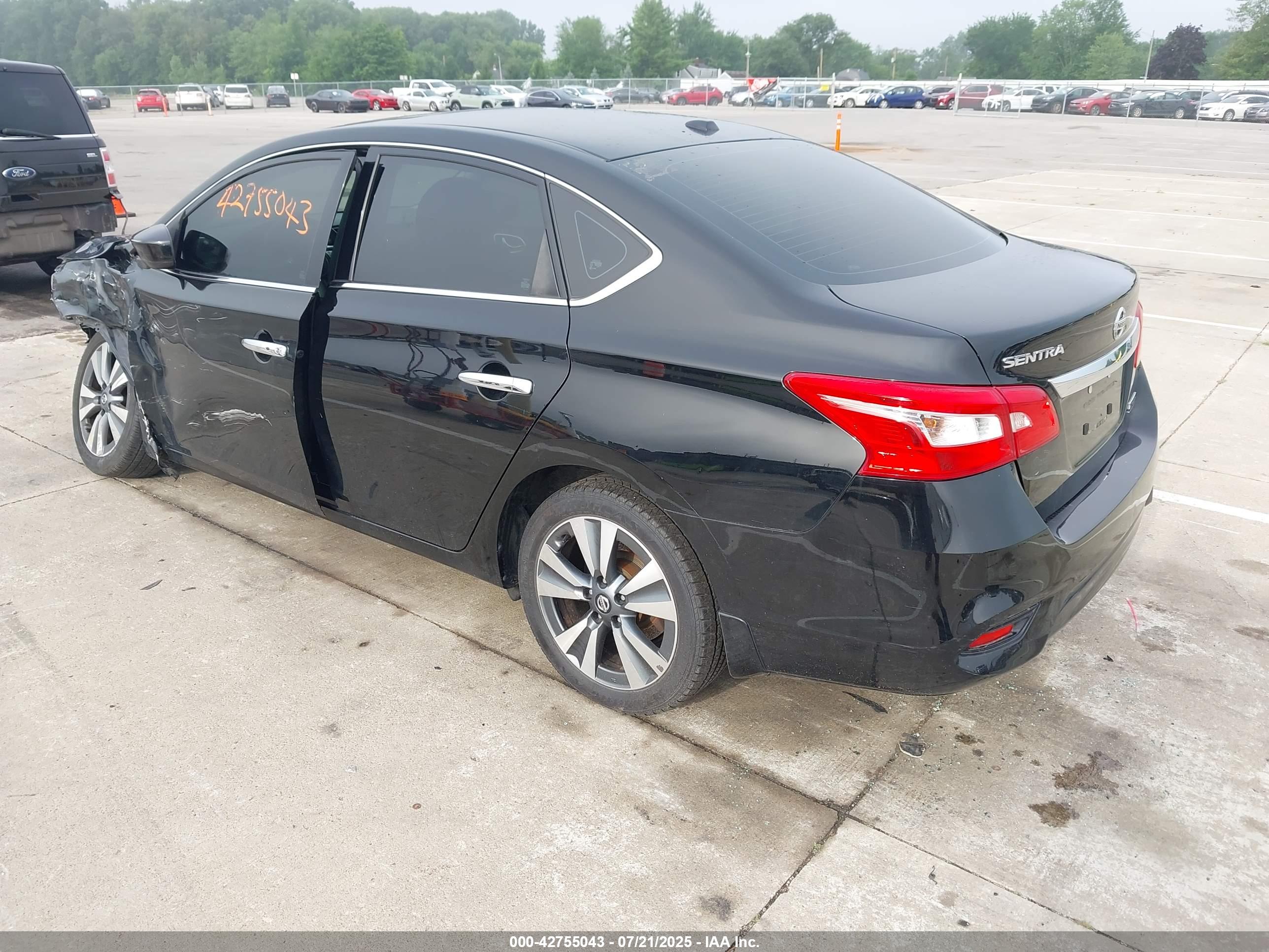 NISSAN SENTRA image 3