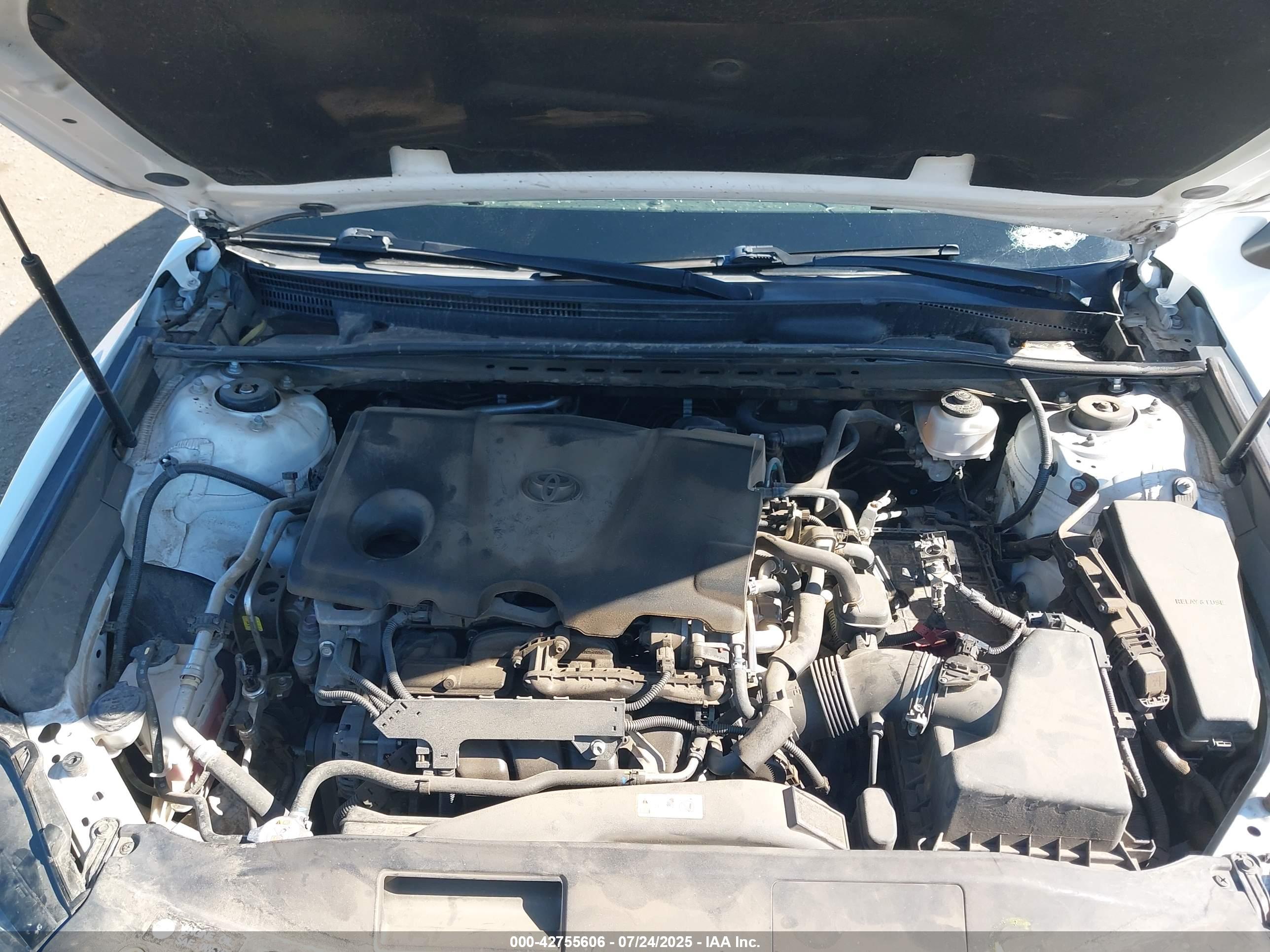 TOYOTA CAMRY image 10
