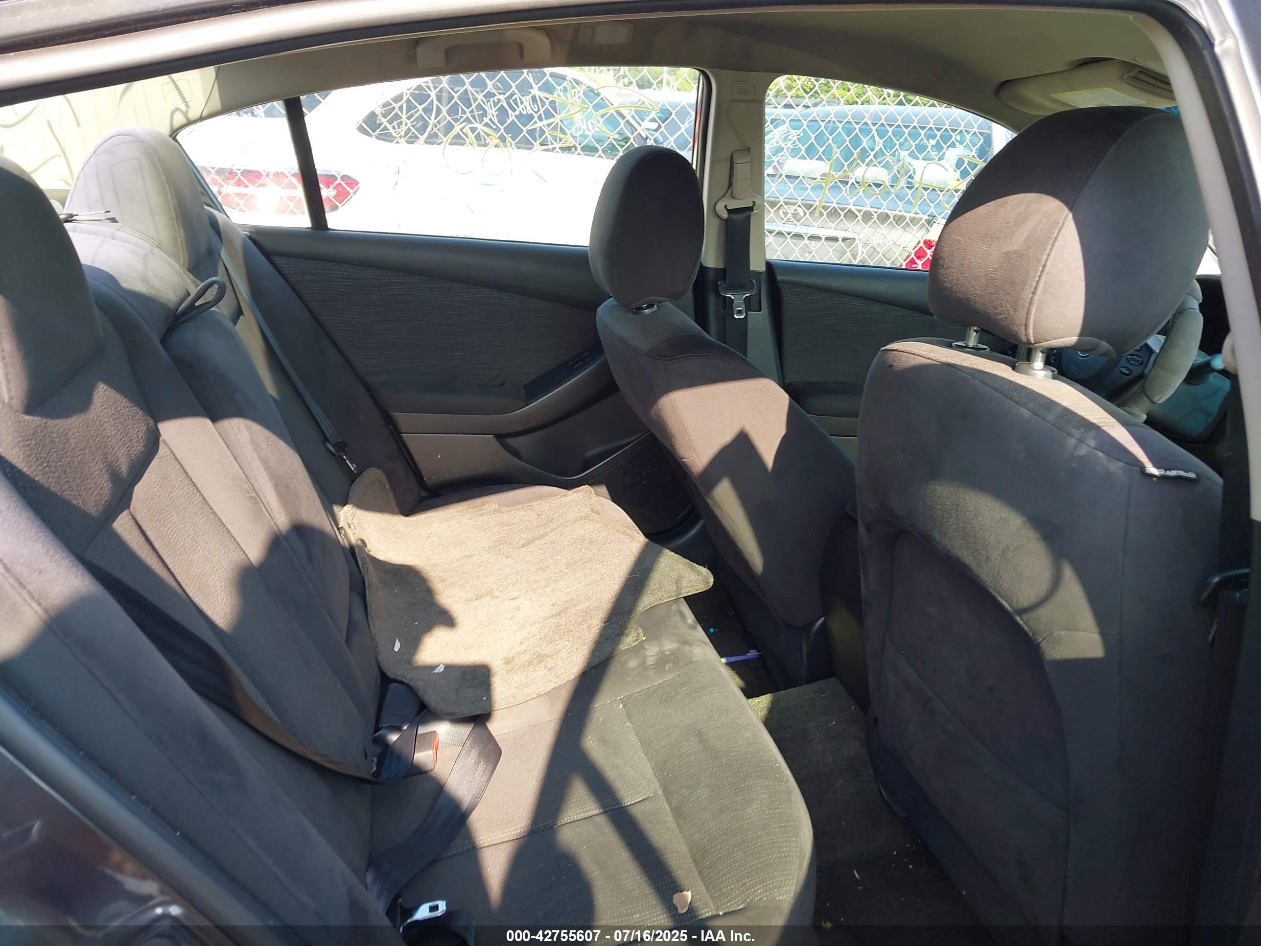 NISSAN ALTIMA image 8