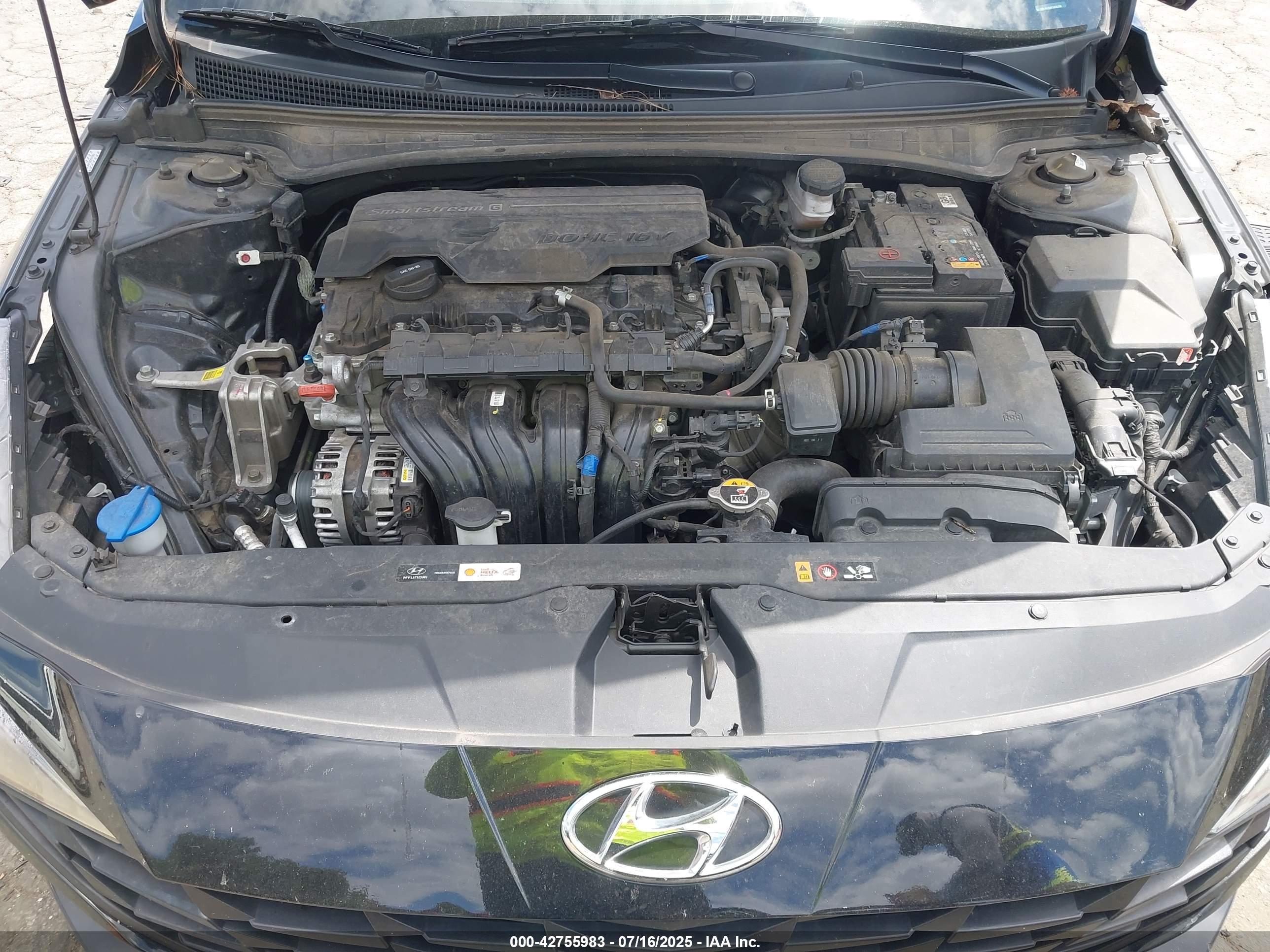 HYUNDAI ELANTRA image 10