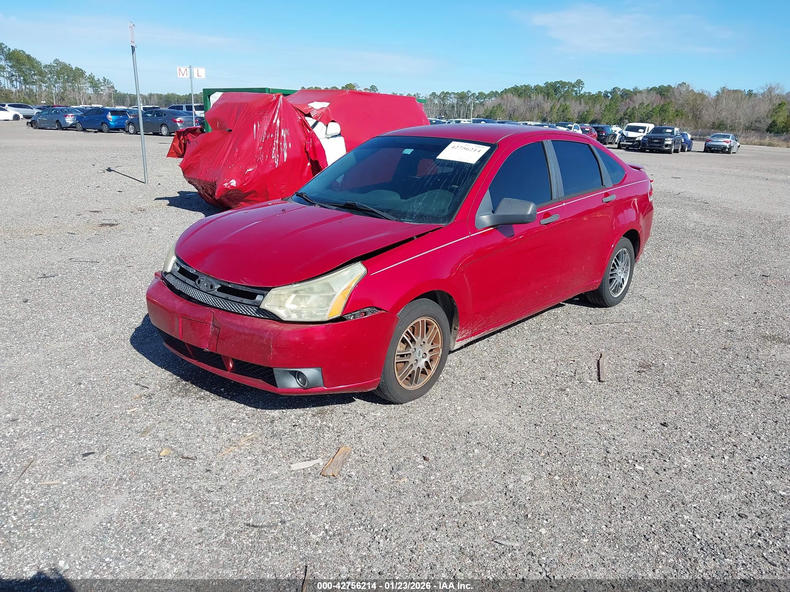 FORD FOCUS image 2