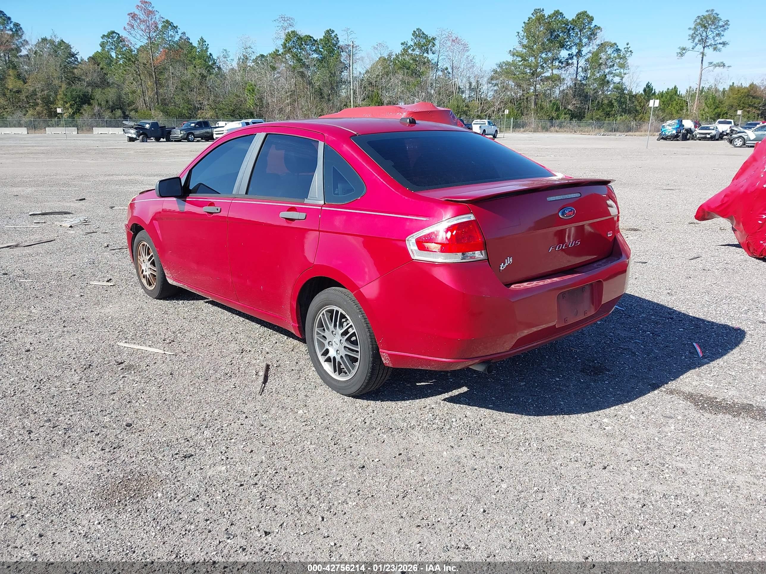 FORD FOCUS image 3