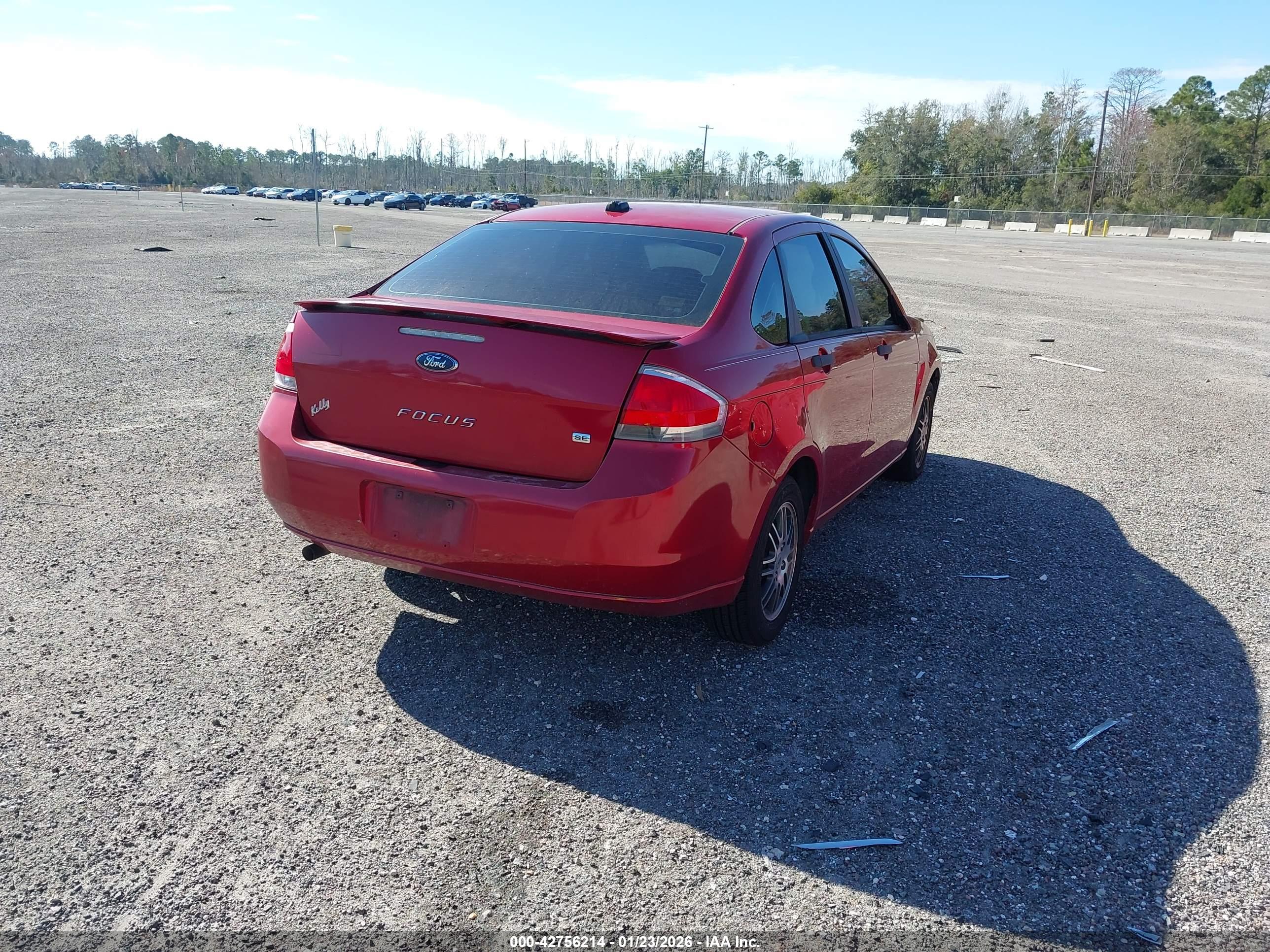 FORD FOCUS image 4