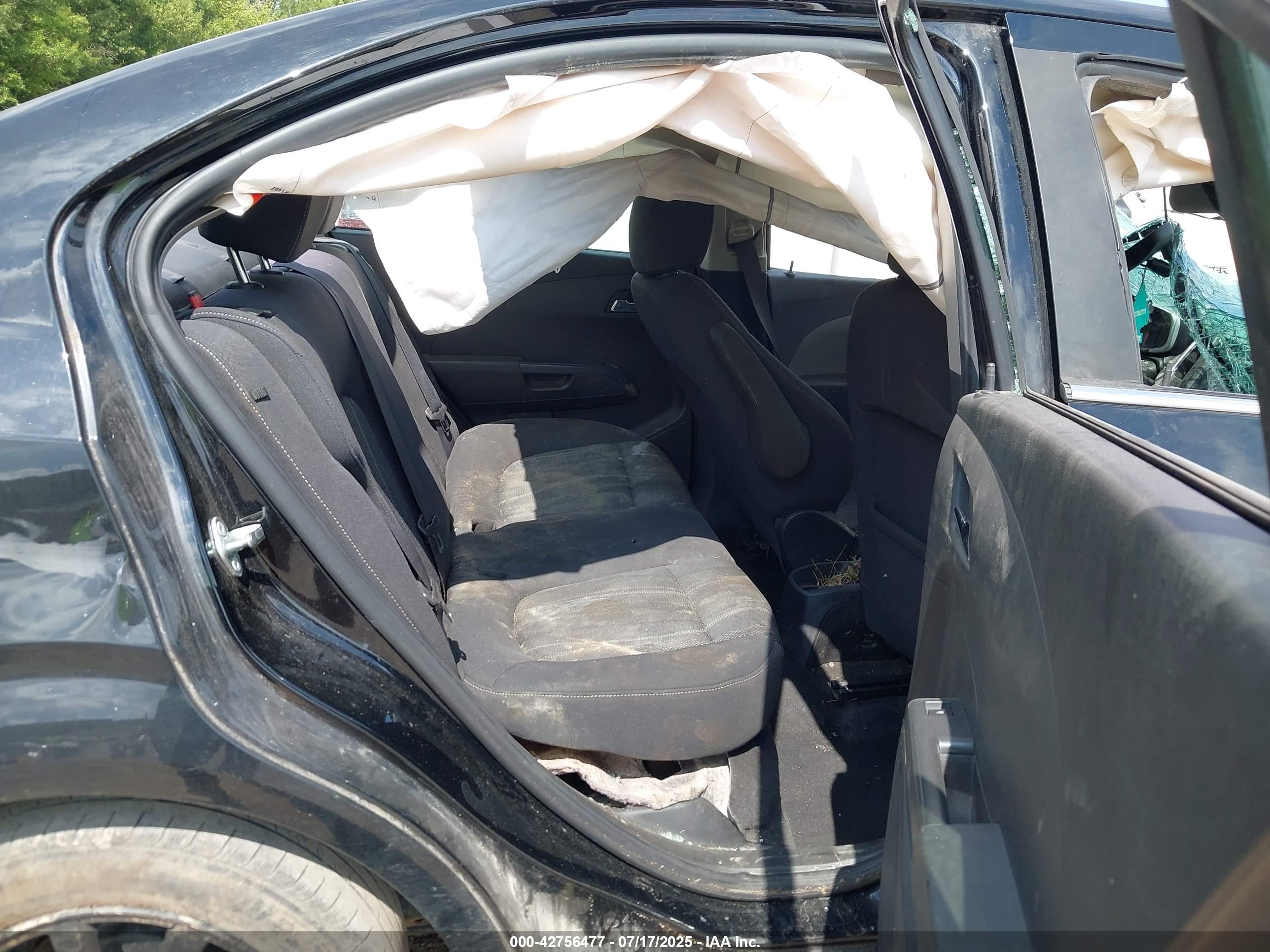 CHEVROLET SONIC image 8
