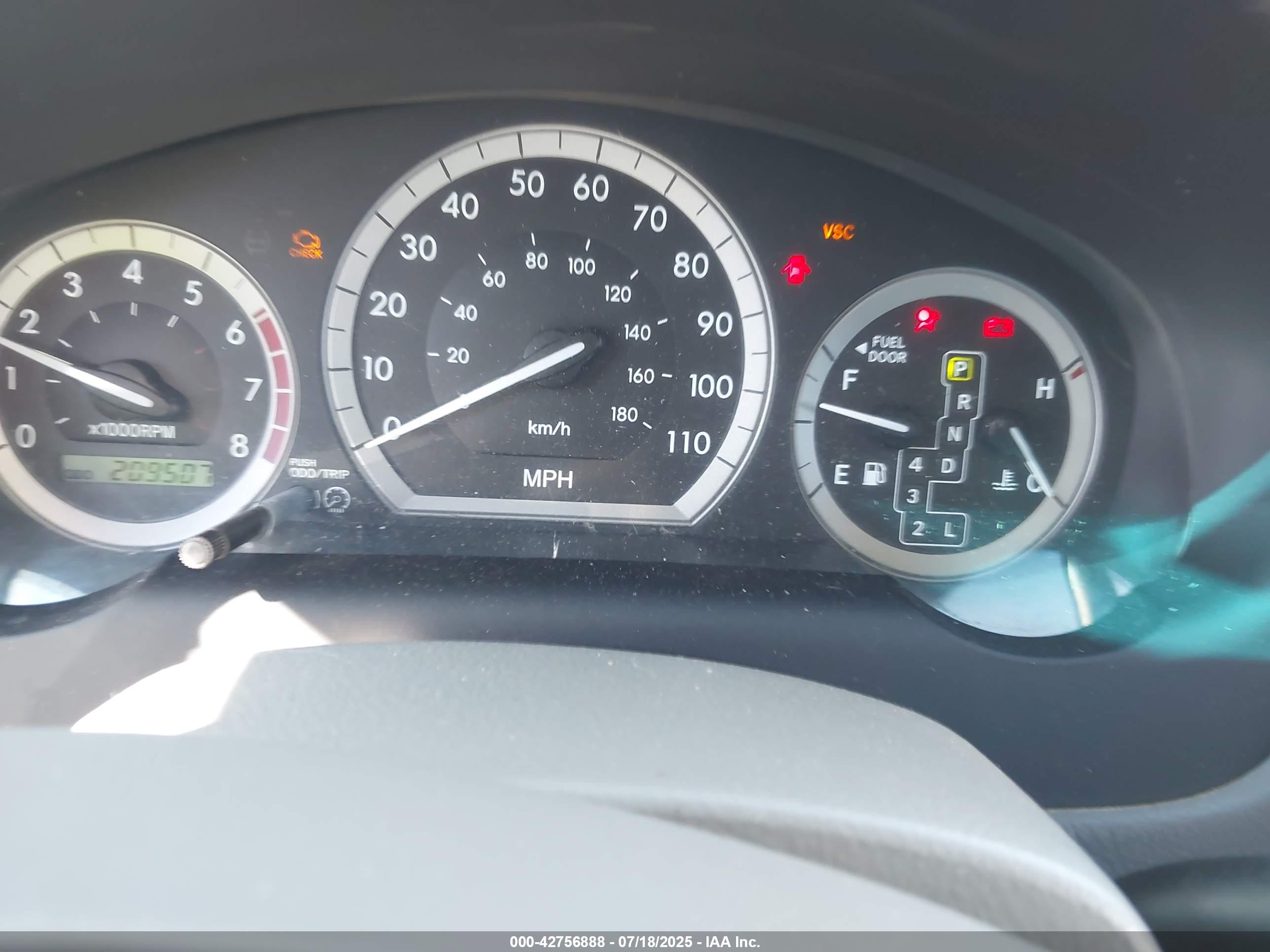 TOYOTA SIENNA image 7