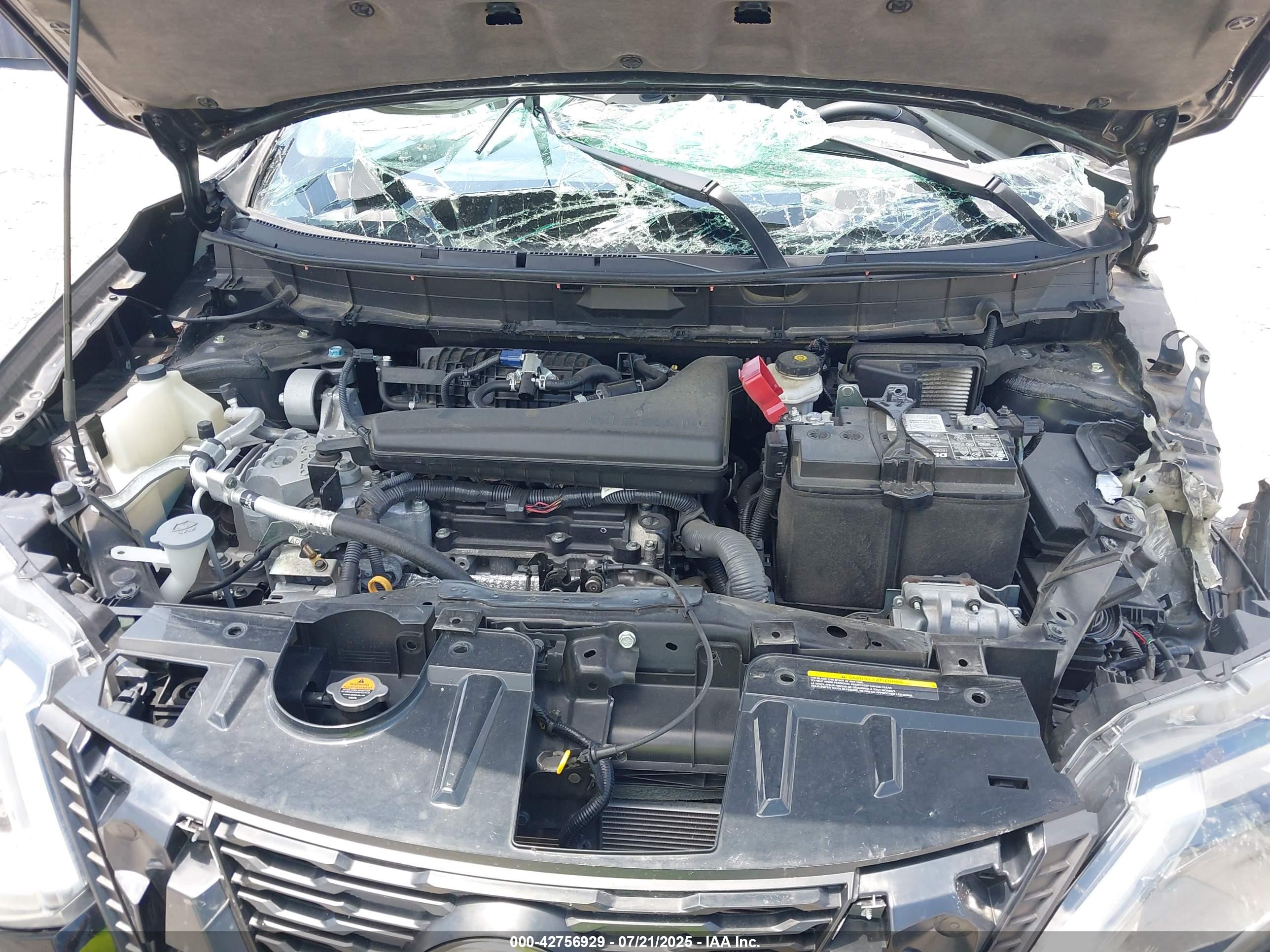 NISSAN ROGUE image 10