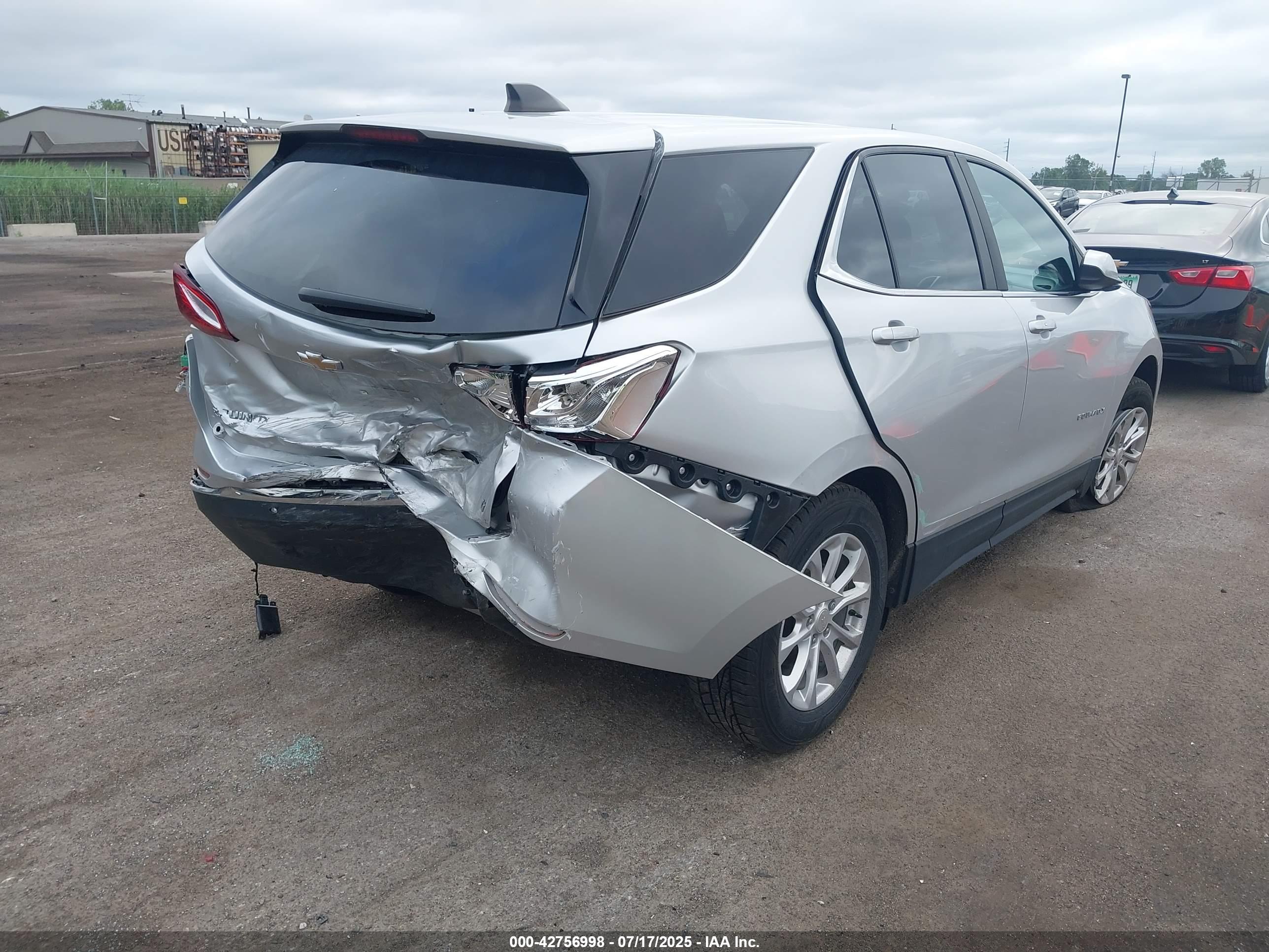 CHEVROLET EQUINOX image 4