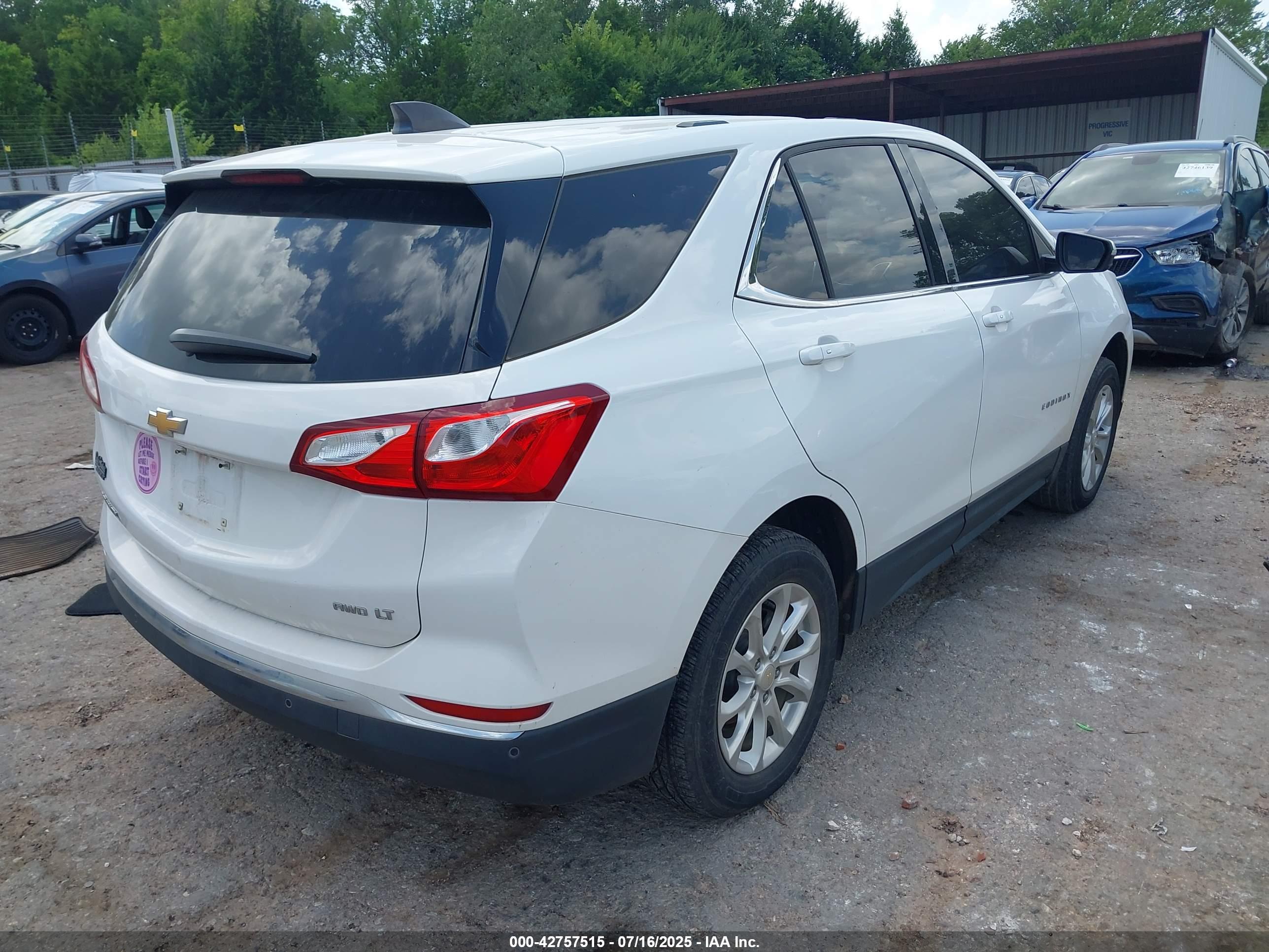 CHEVROLET EQUINOX image 4