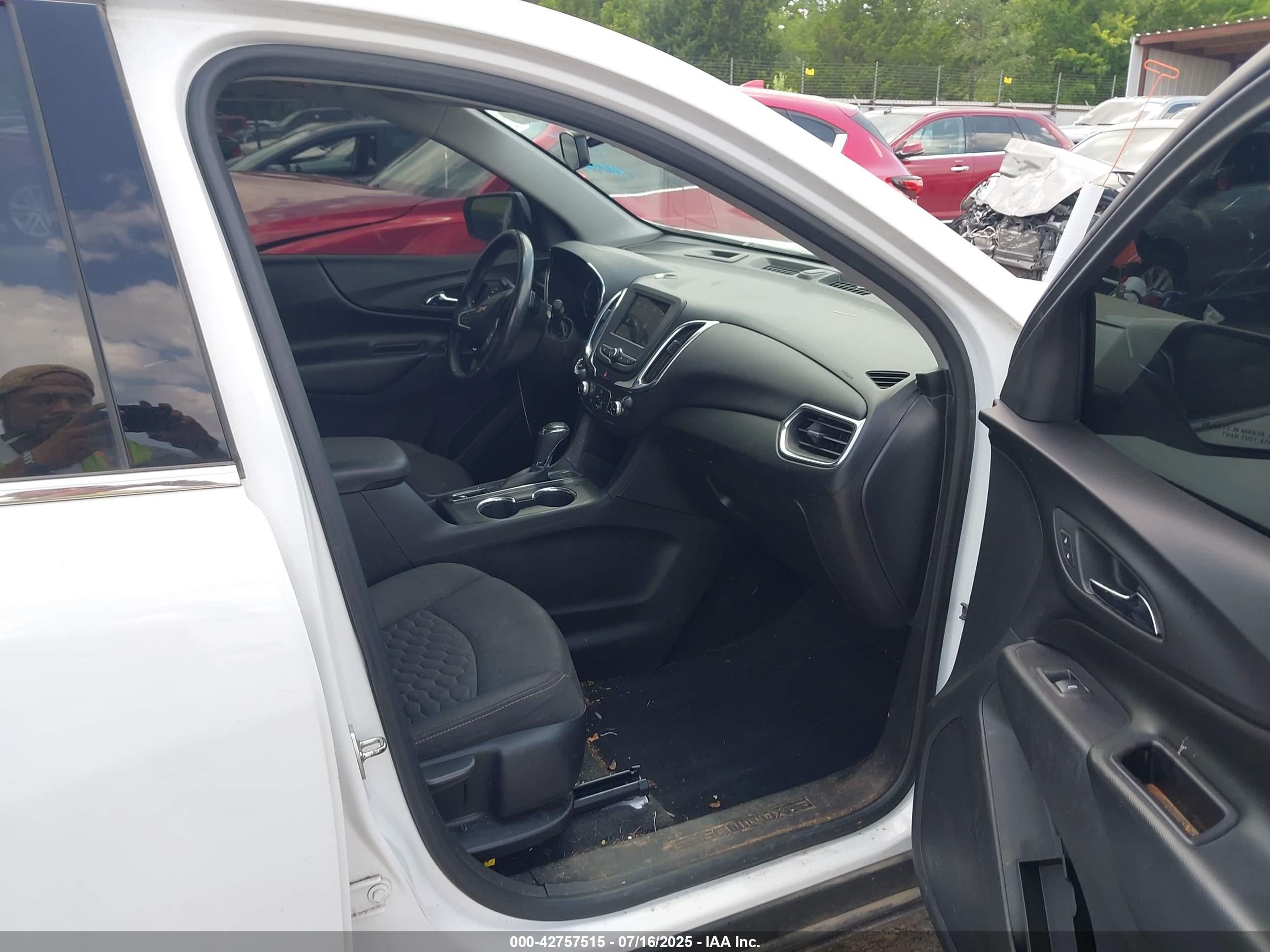 CHEVROLET EQUINOX image 5