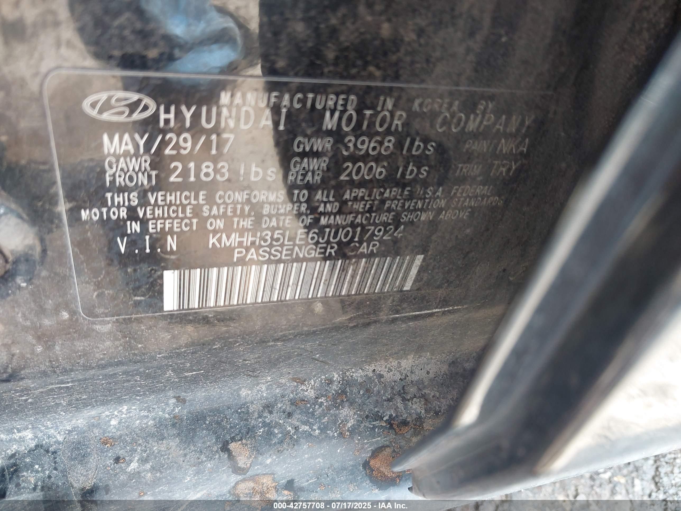 HYUNDAI ELANTRA image 9