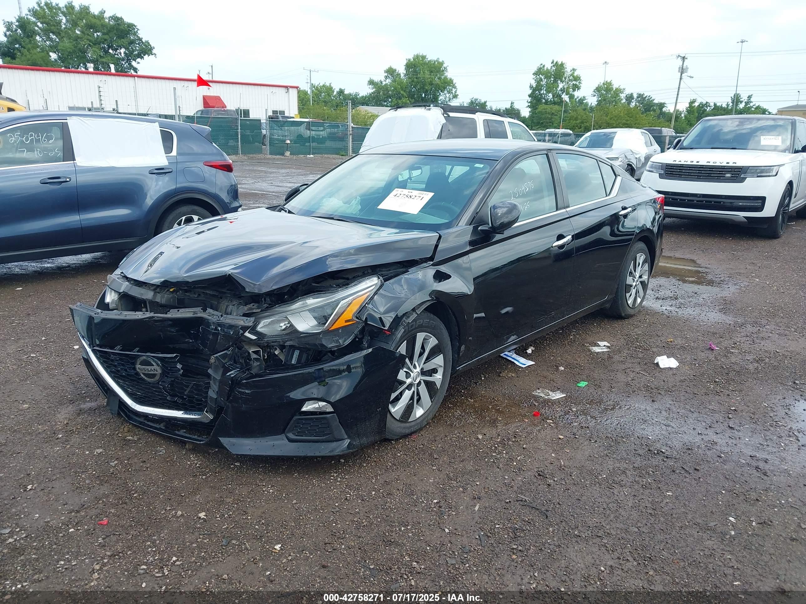 NISSAN ALTIMA image 2