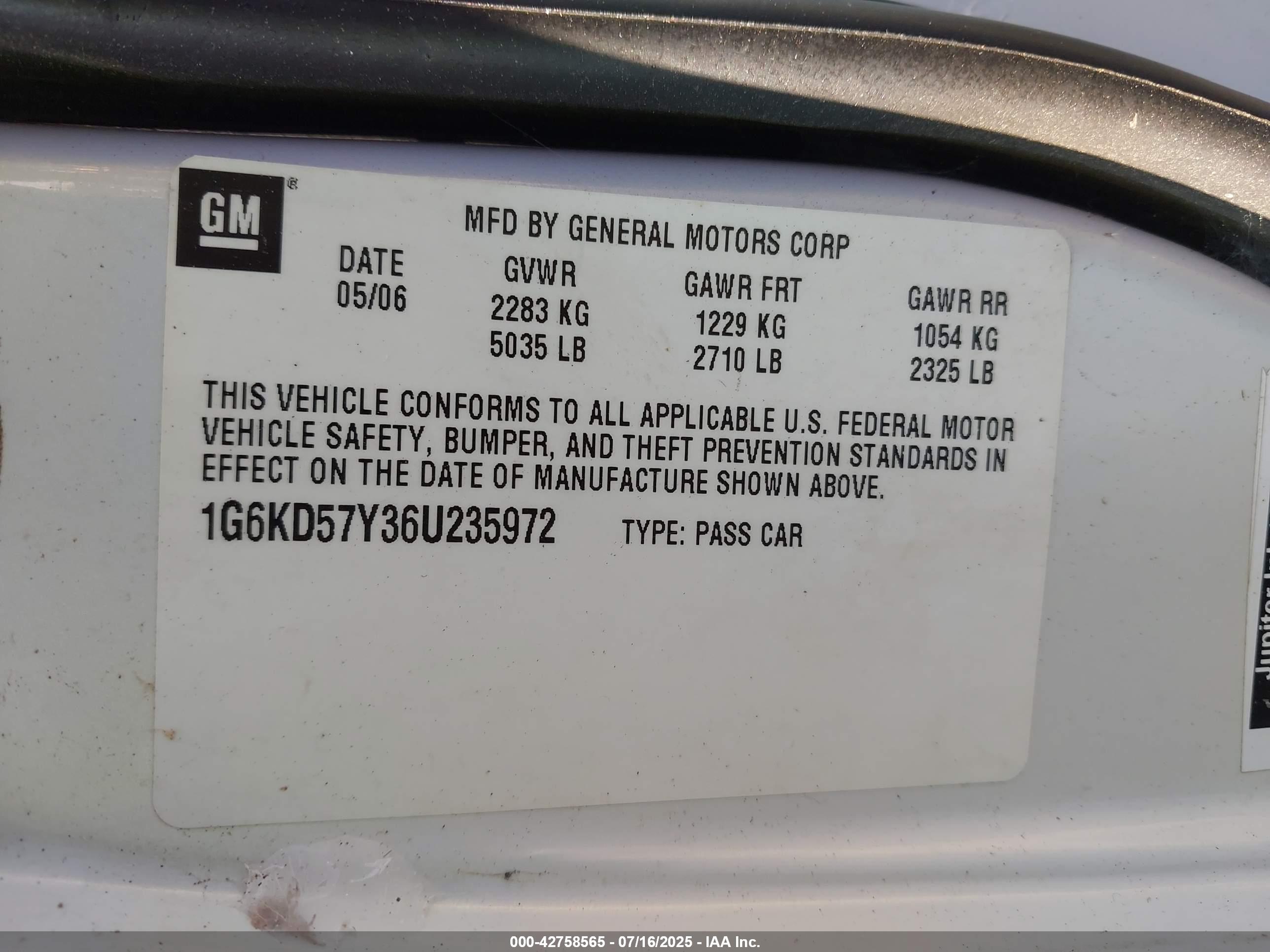 CADILLAC DTS image 9