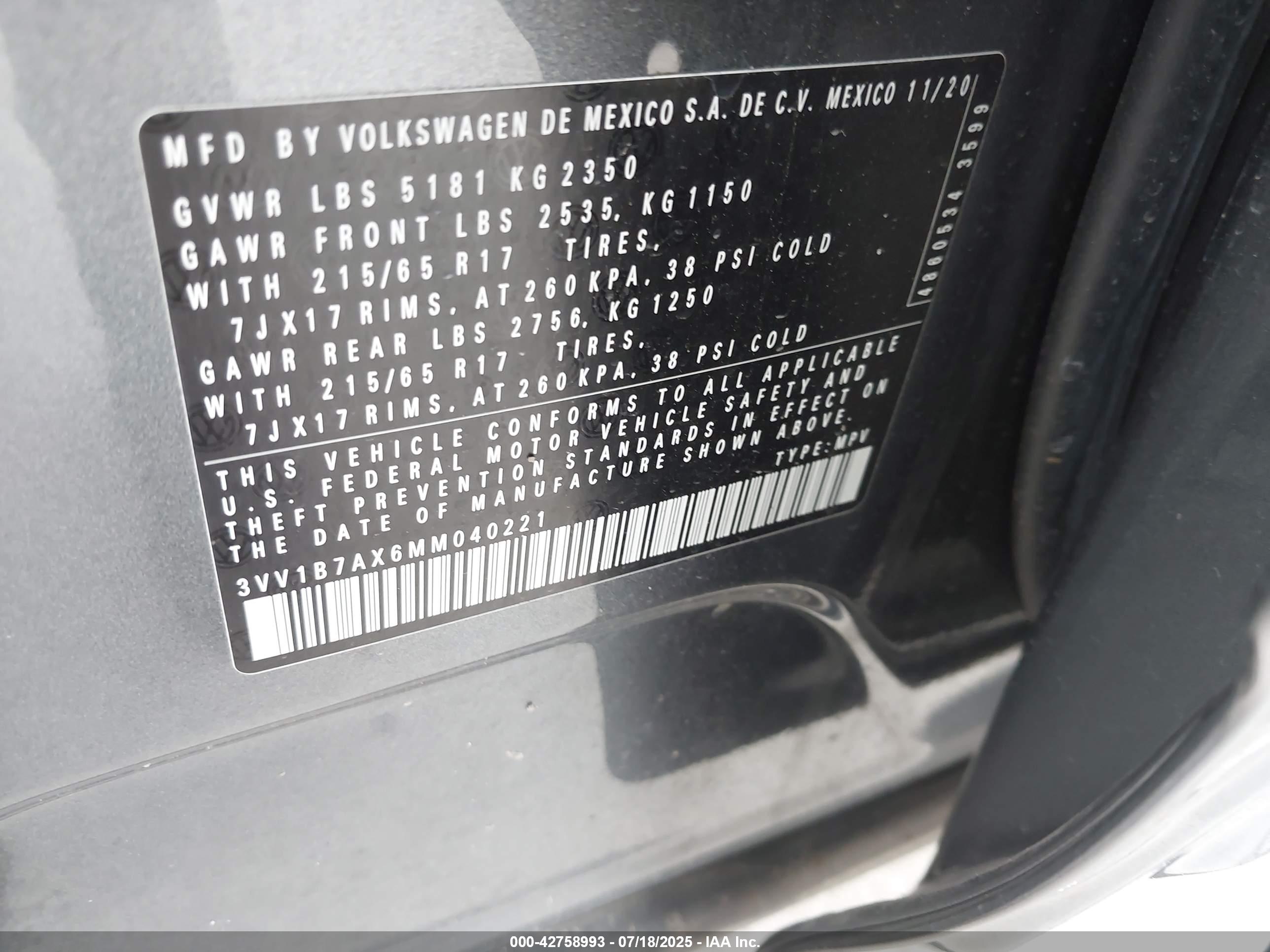 VOLKSWAGEN TIGUAN image 9