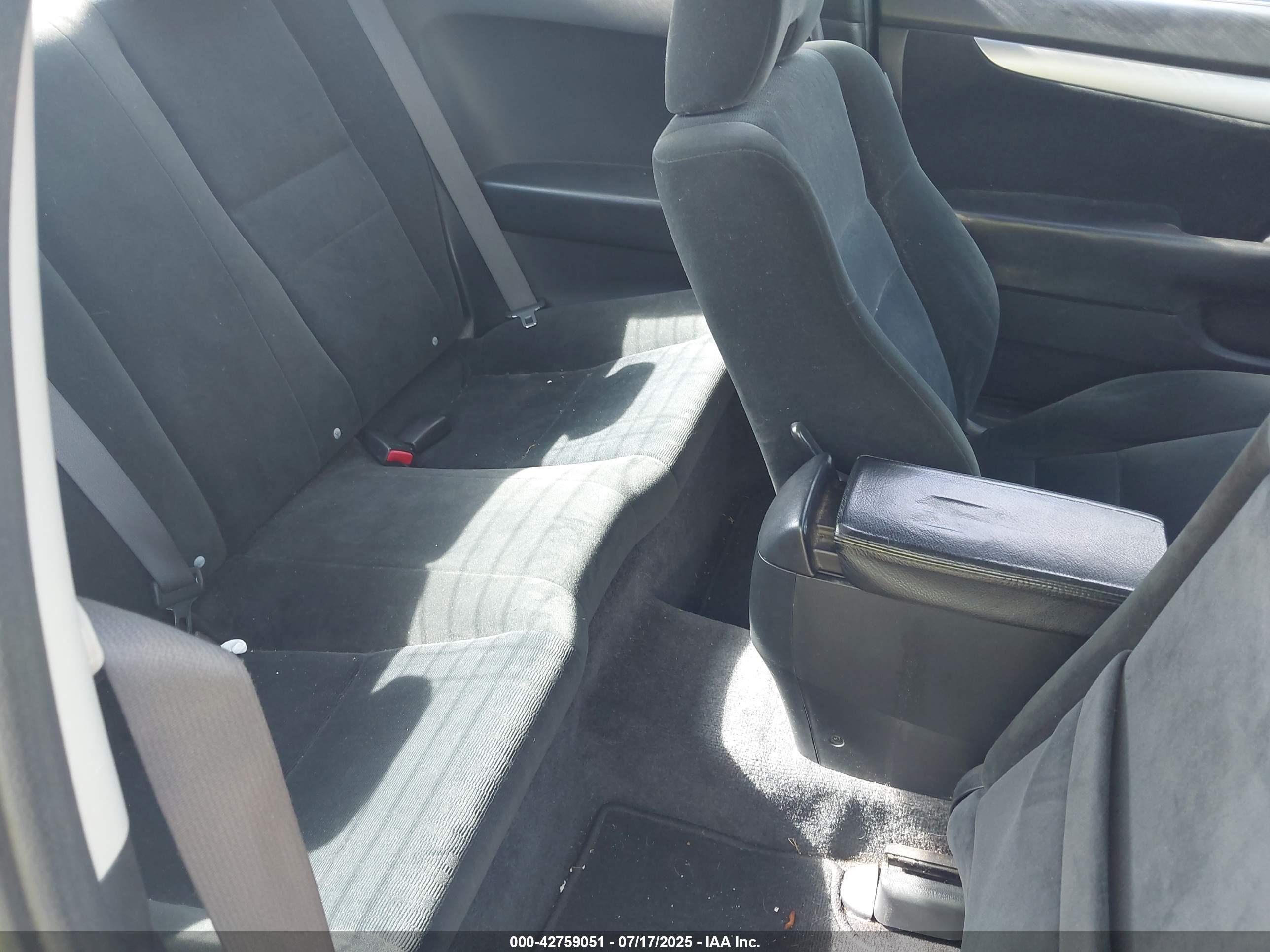HONDA ACCORD image 8