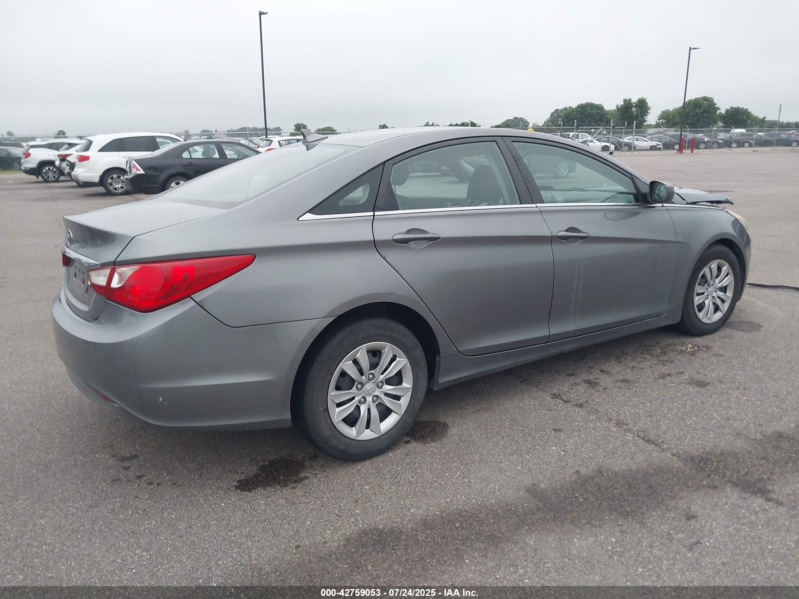 HYUNDAI SONATA image 4