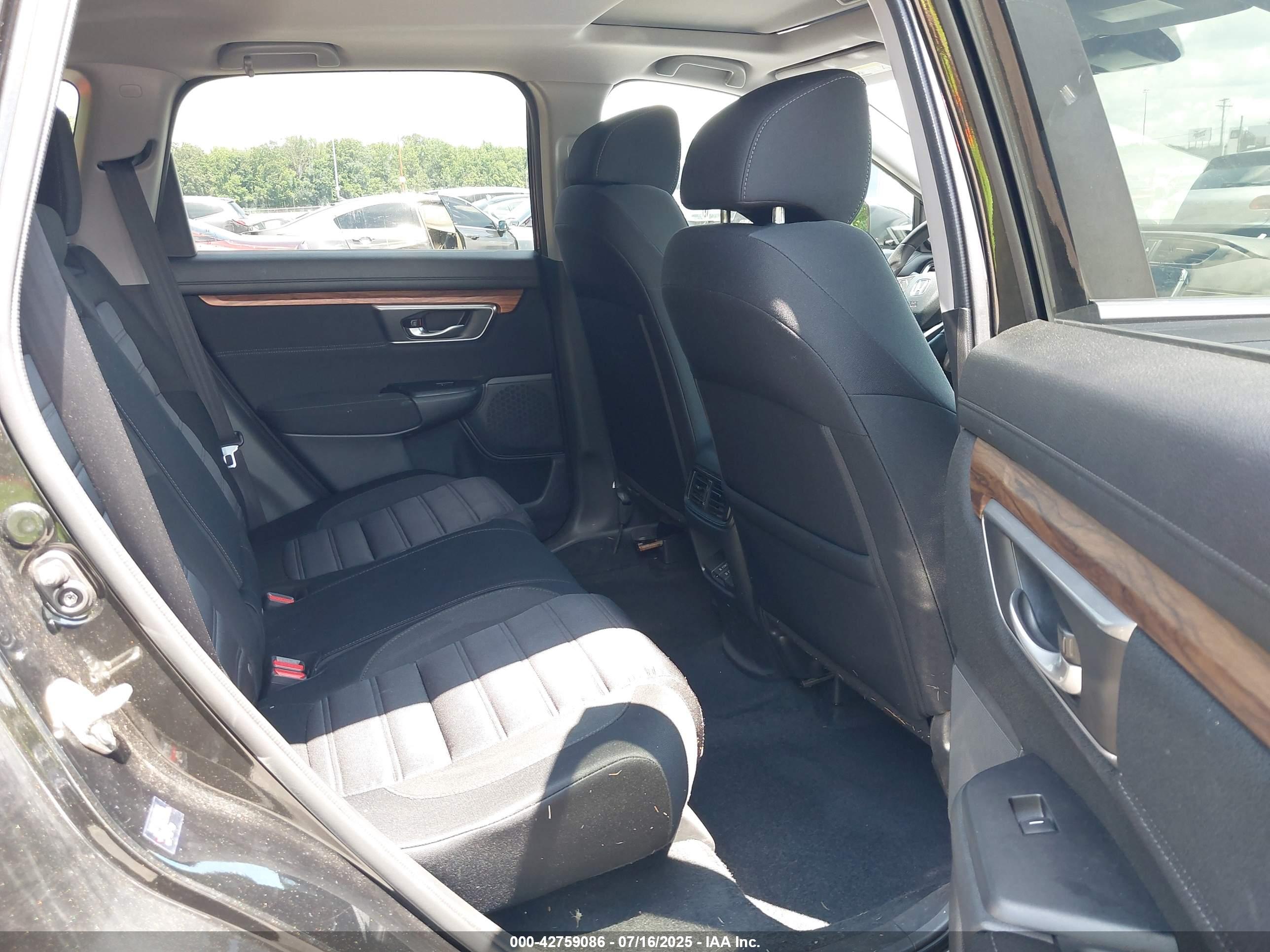 HONDA CR-V image 8