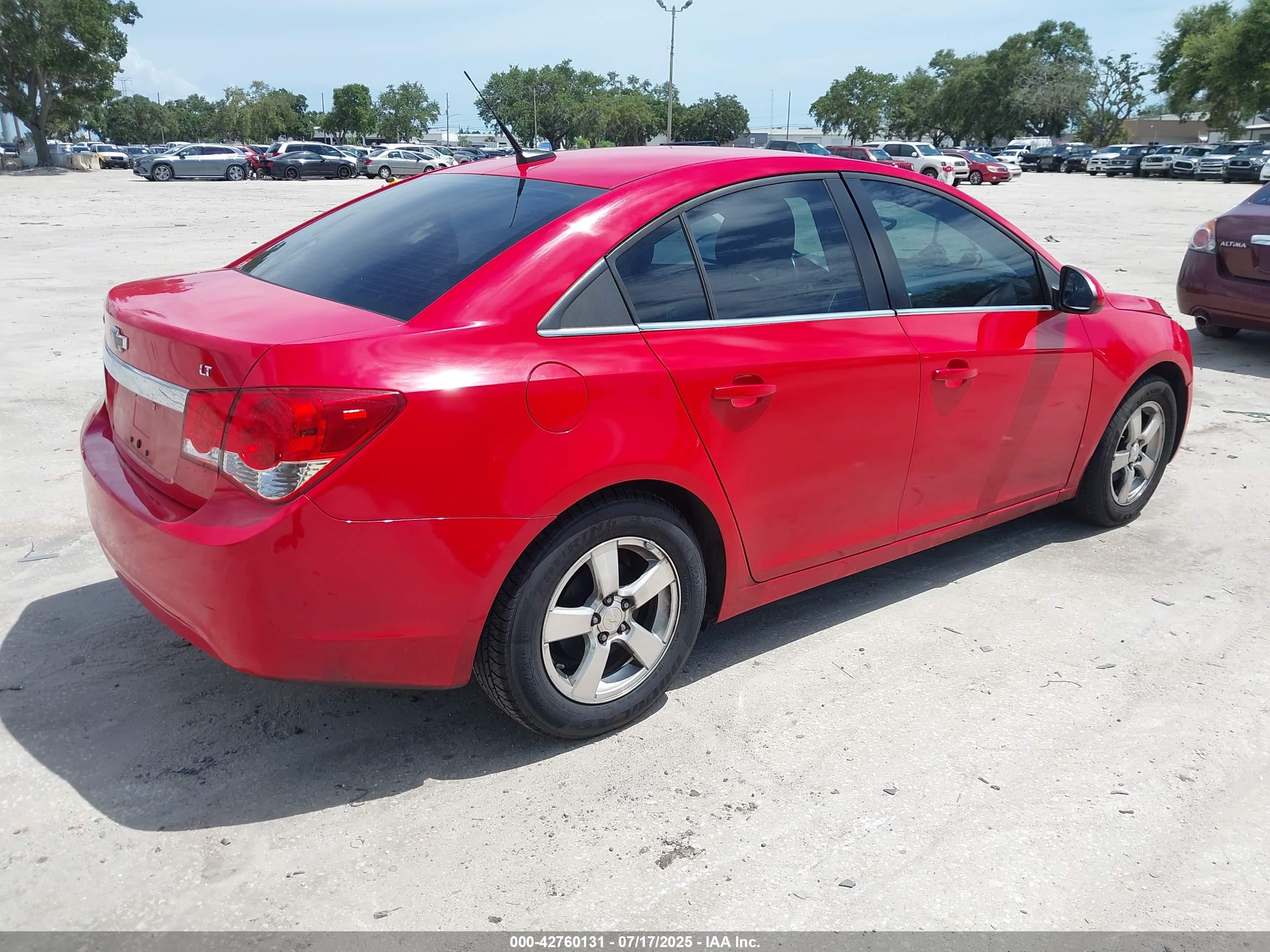 CHEVROLET CRUZE image 4