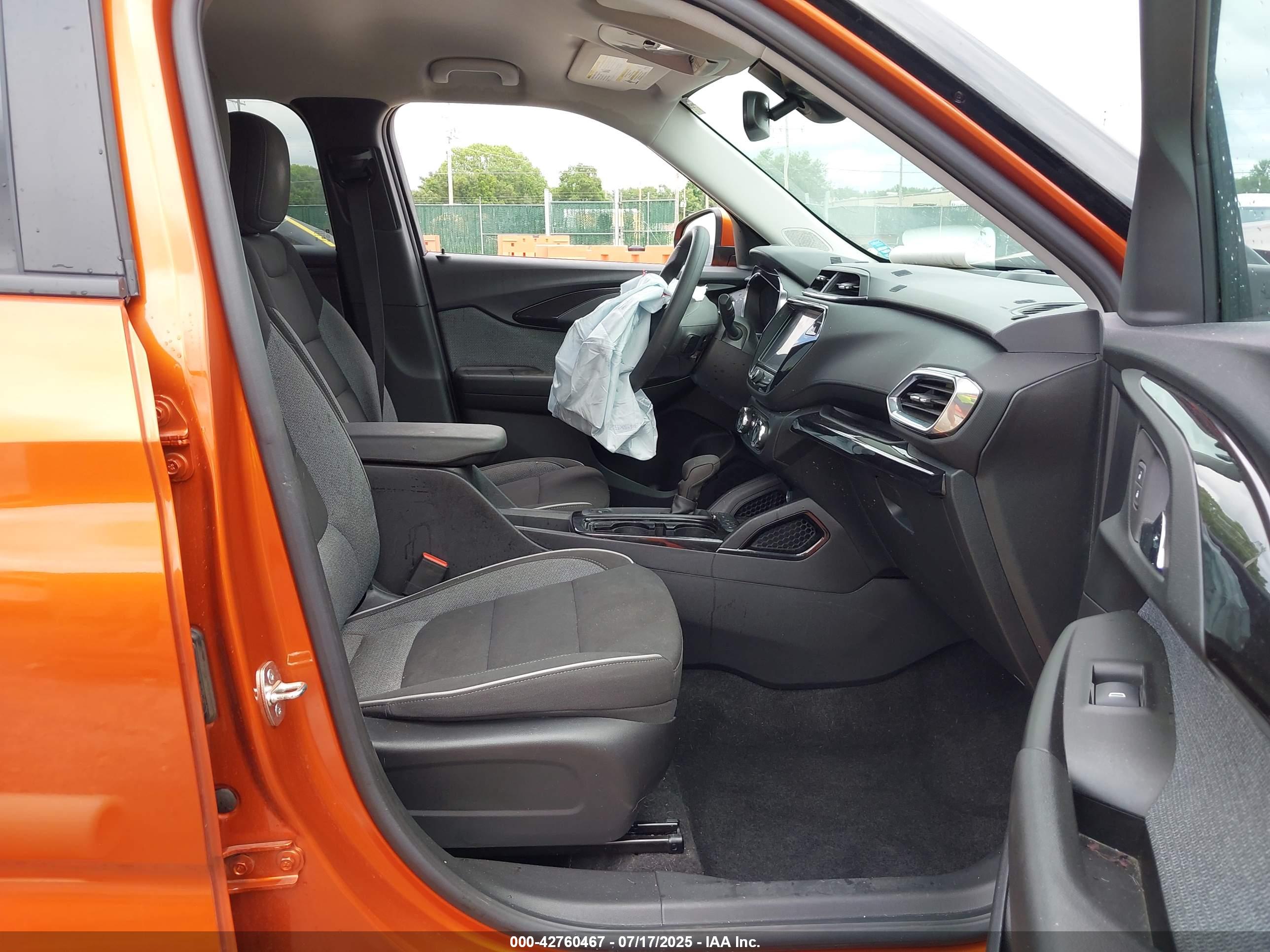 CHEVROLET TRAILBLAZER image 5