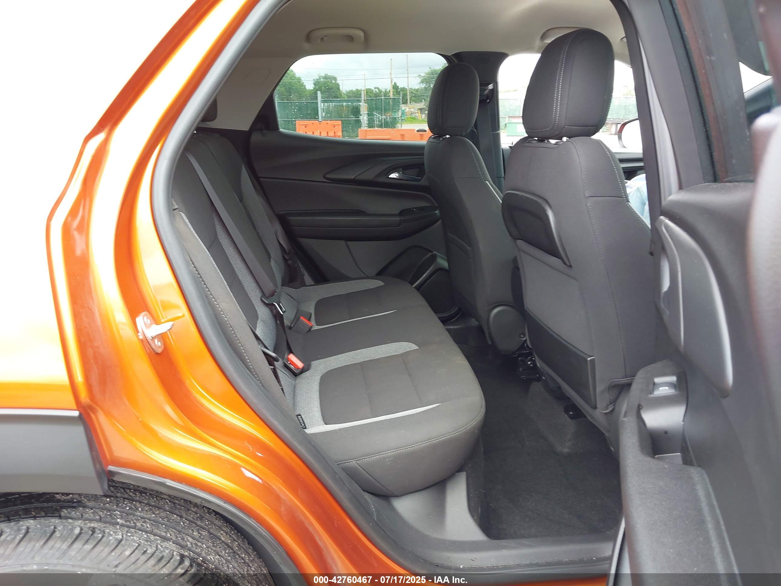 CHEVROLET TRAILBLAZER image 8