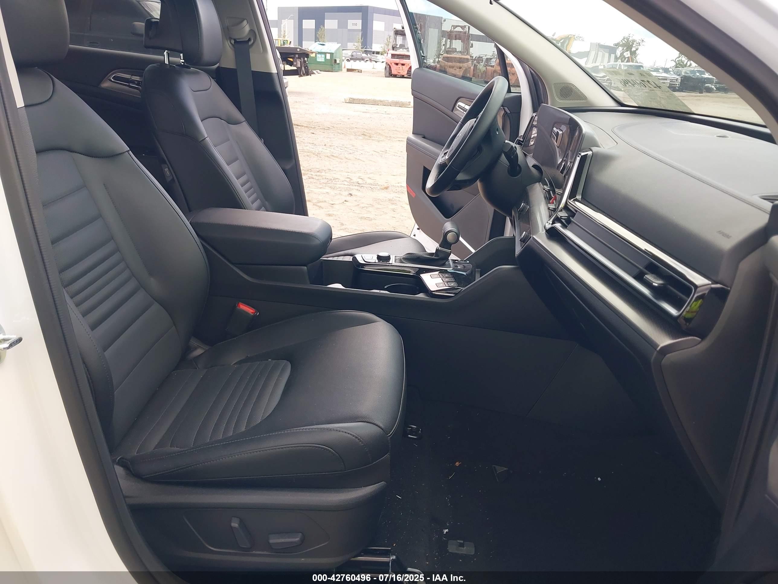 KIA SPORTAGE image 5