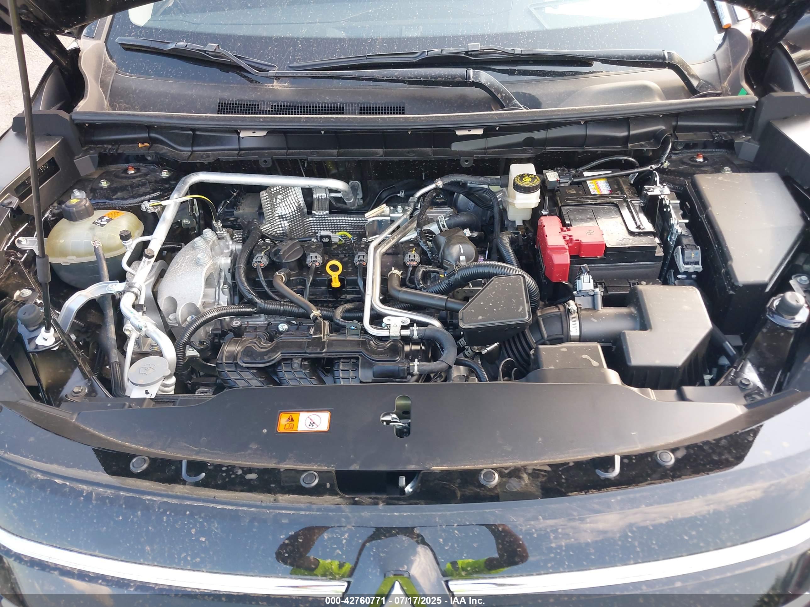 MITSUBISHI OUTLANDER image 10