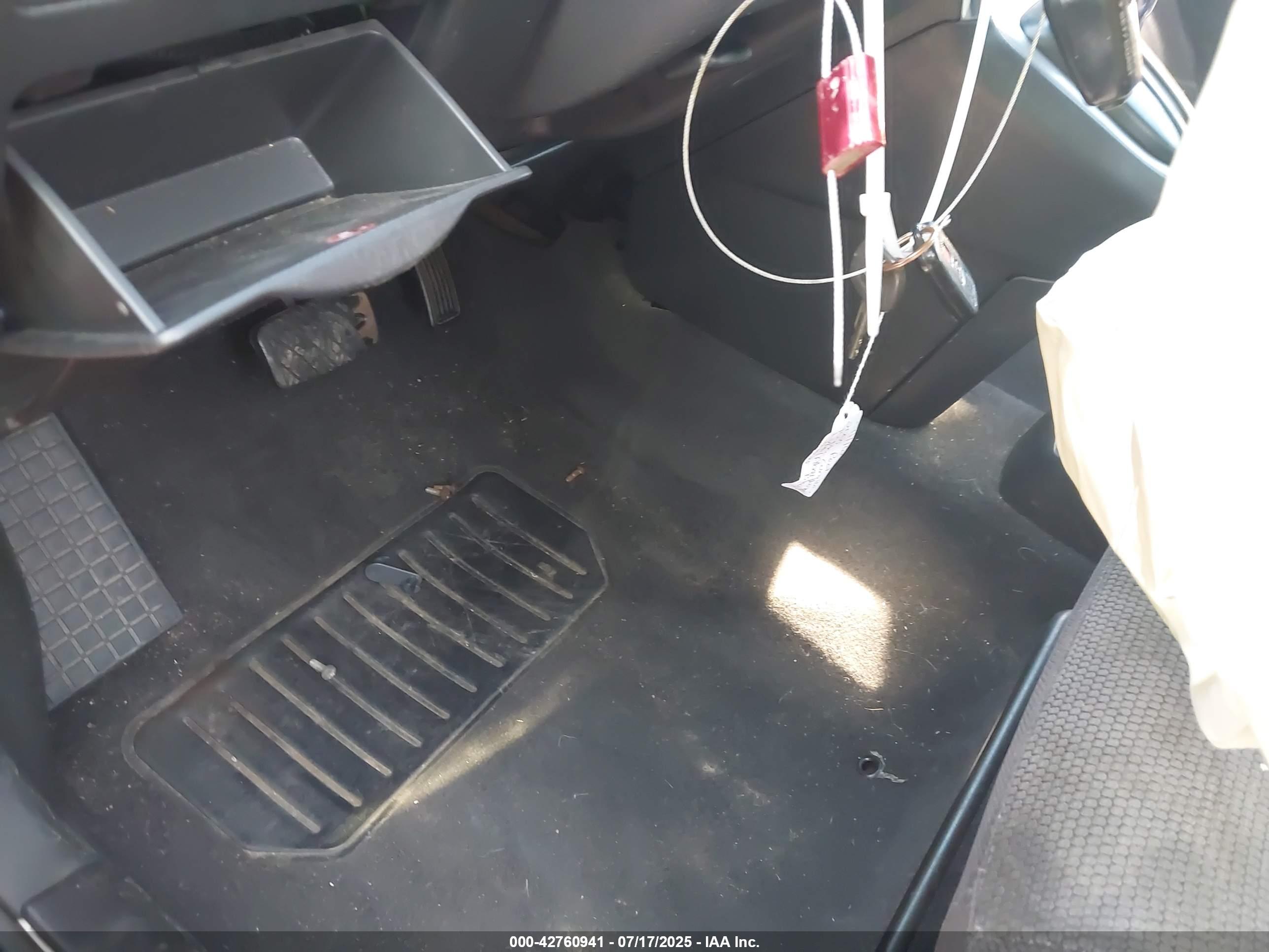 TOYOTA MATRIX image 11