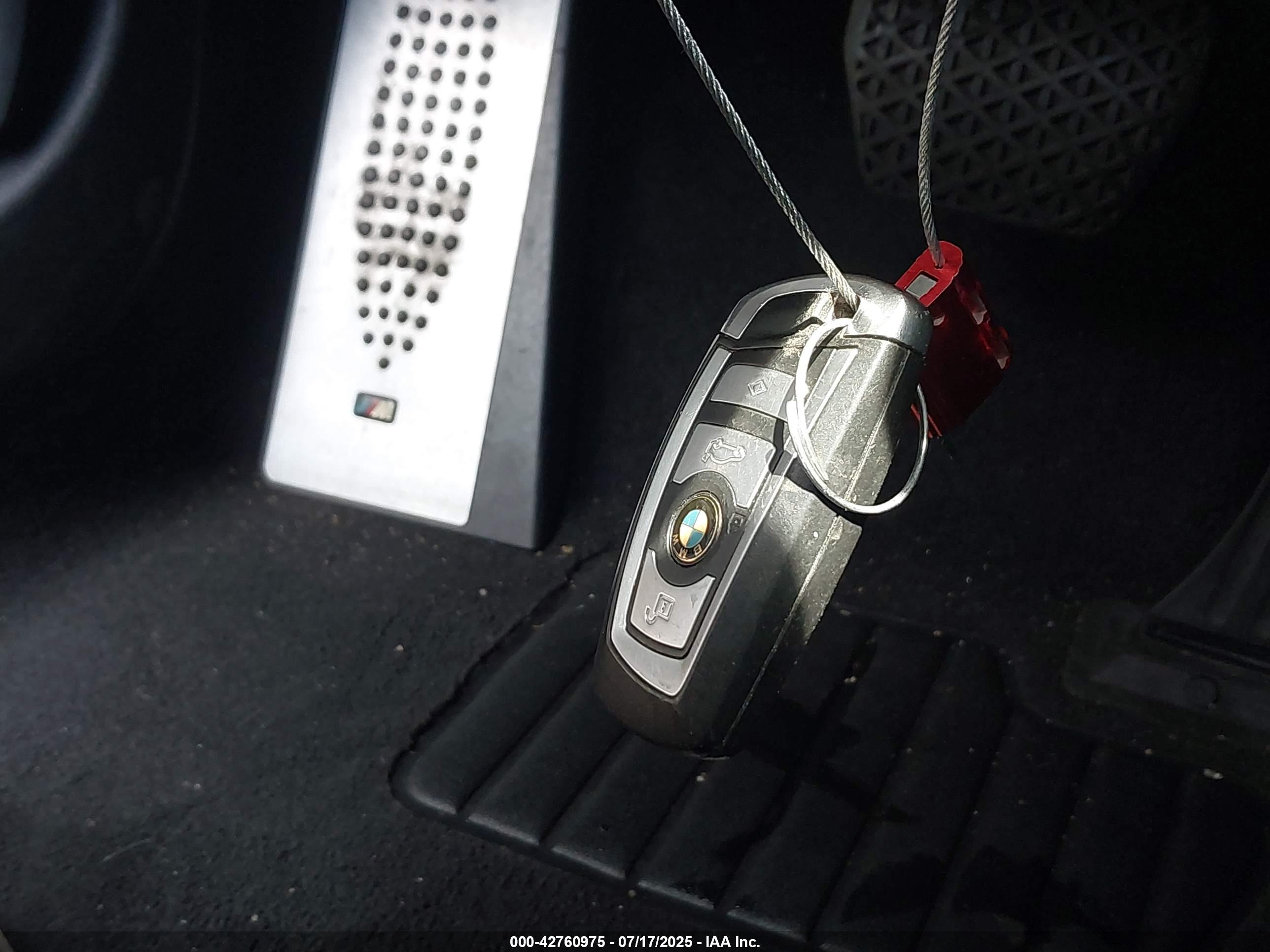 BMW 750LI image 11