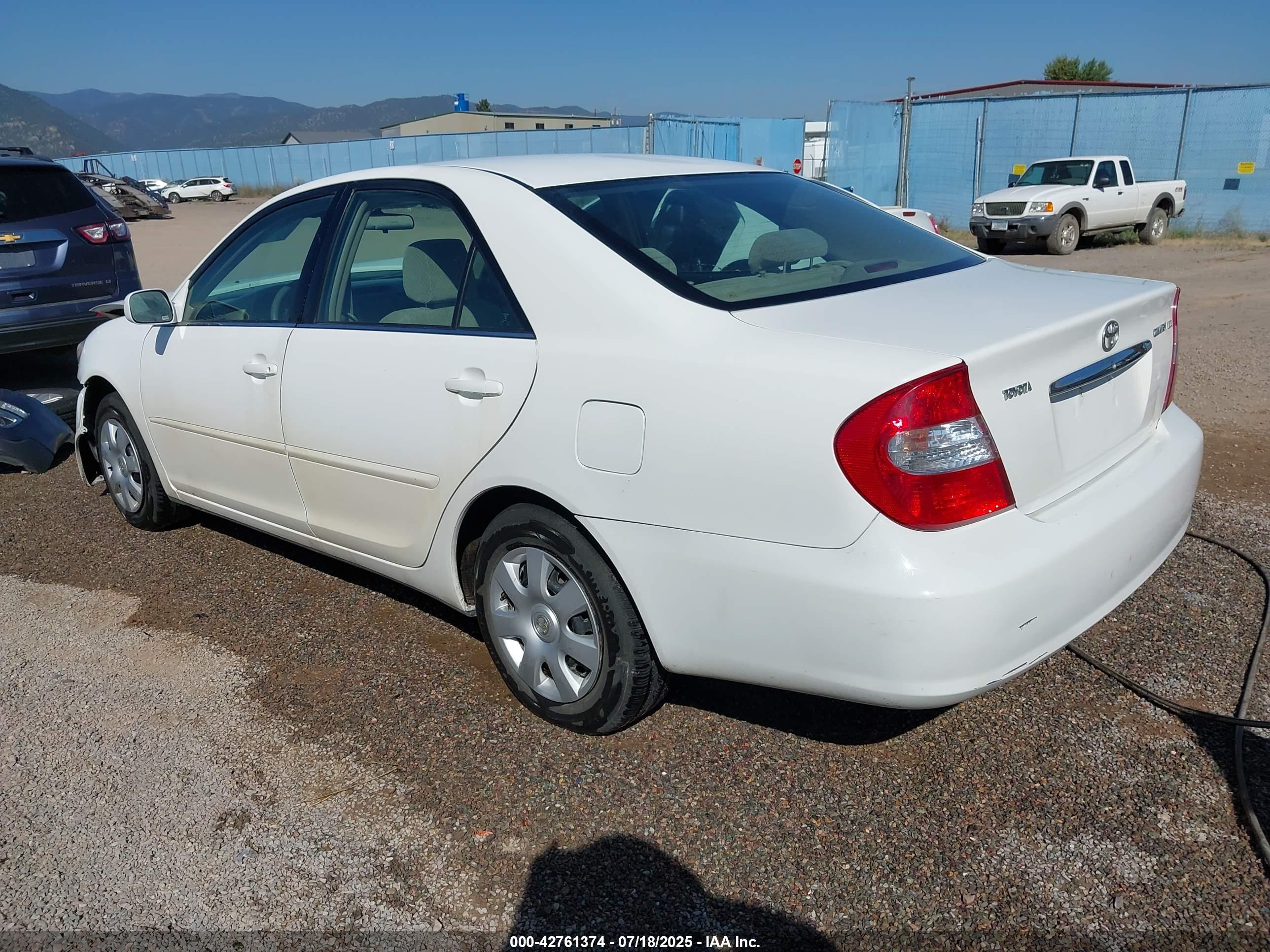 TOYOTA CAMRY image 3