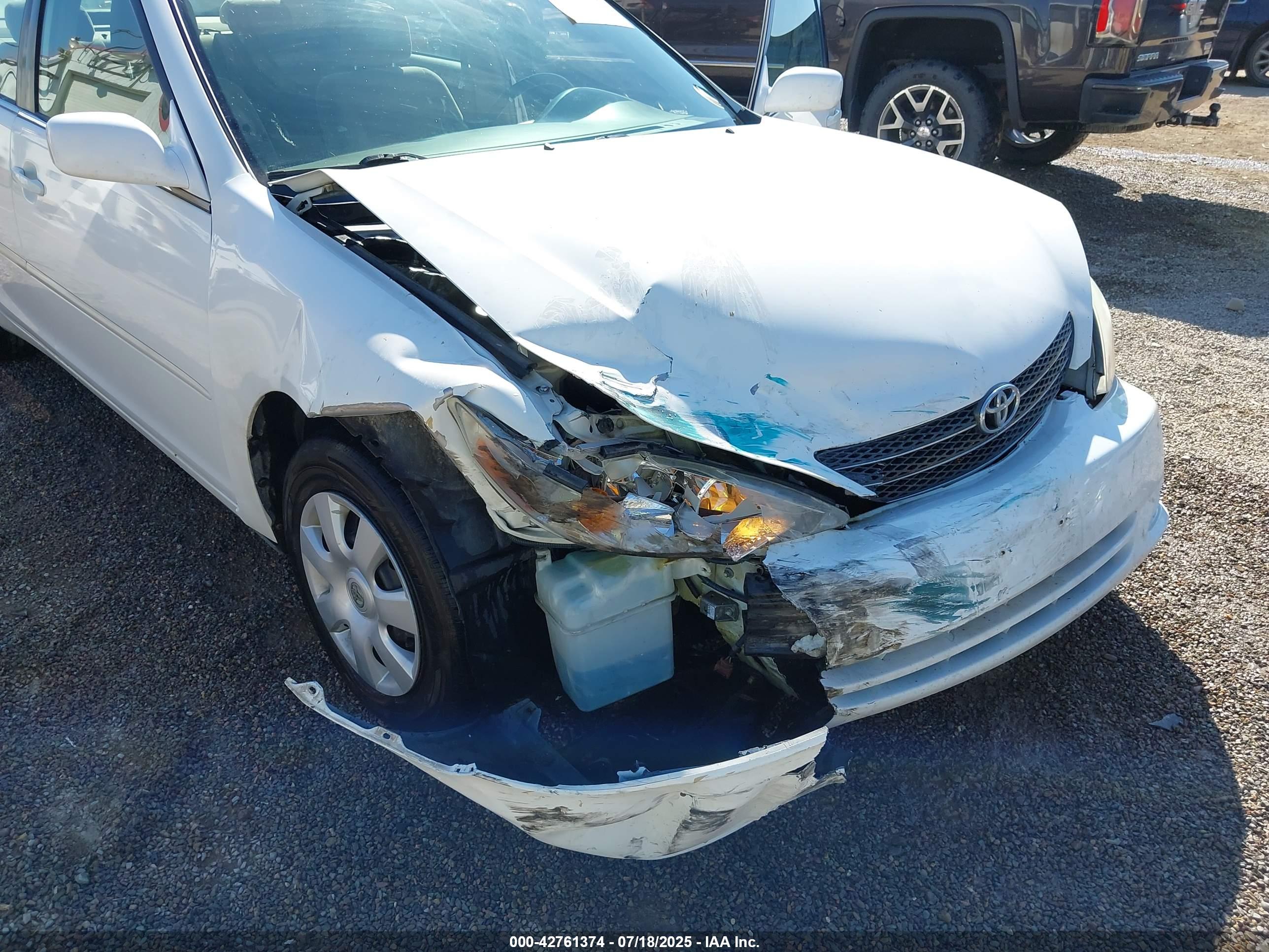 TOYOTA CAMRY image 6