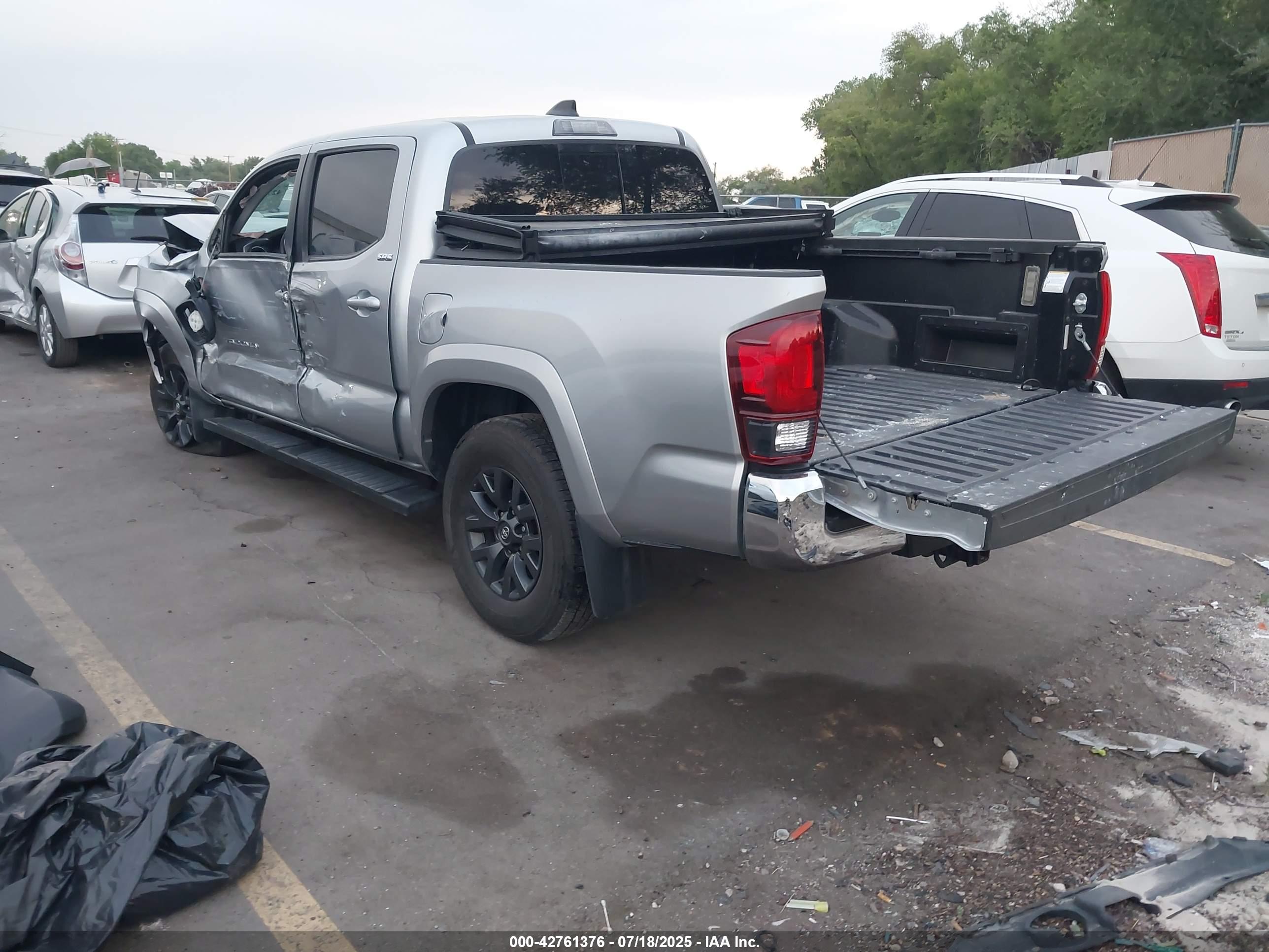 TOYOTA TACOMA image 3