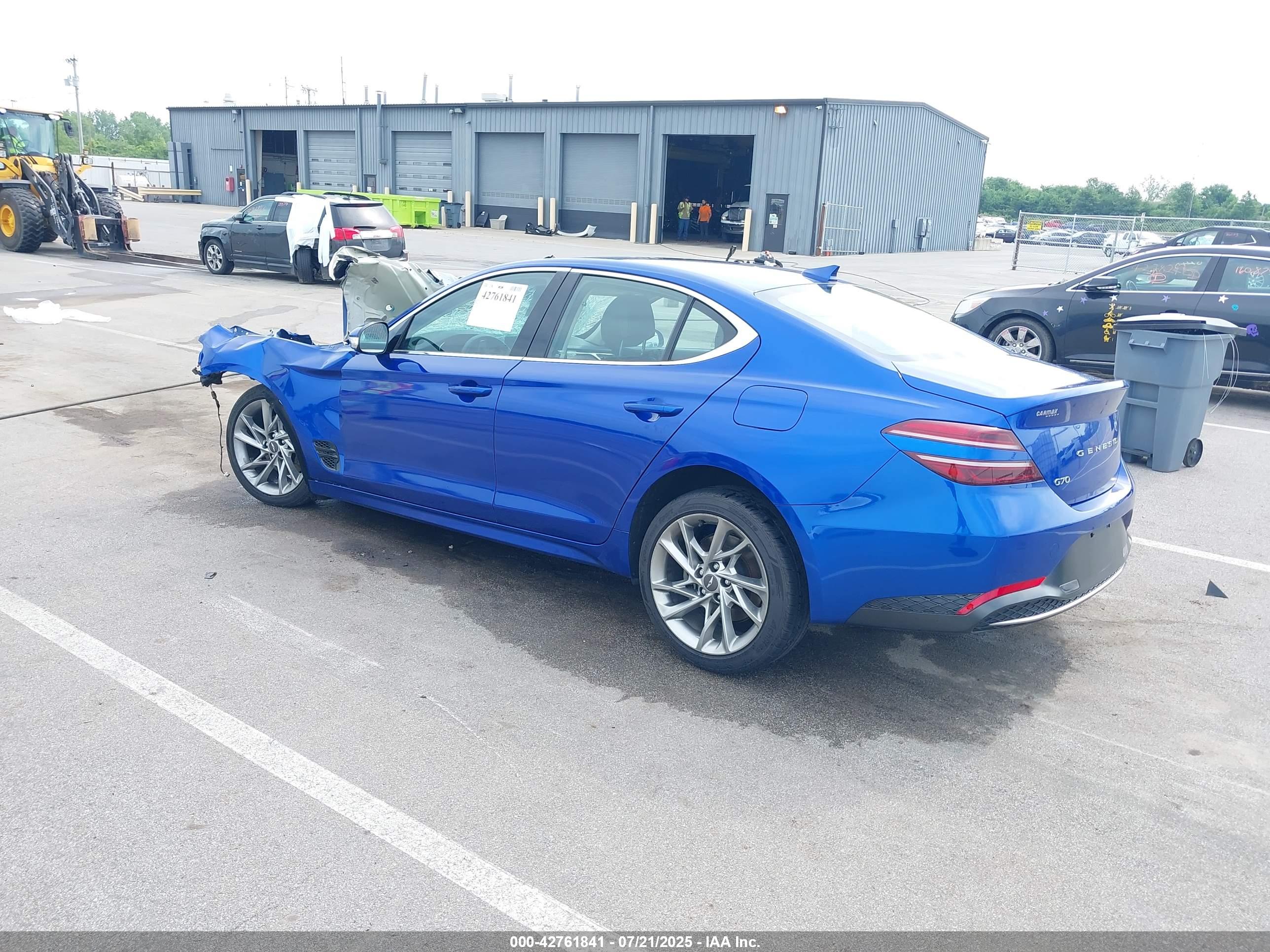 GENESIS G70 image 3
