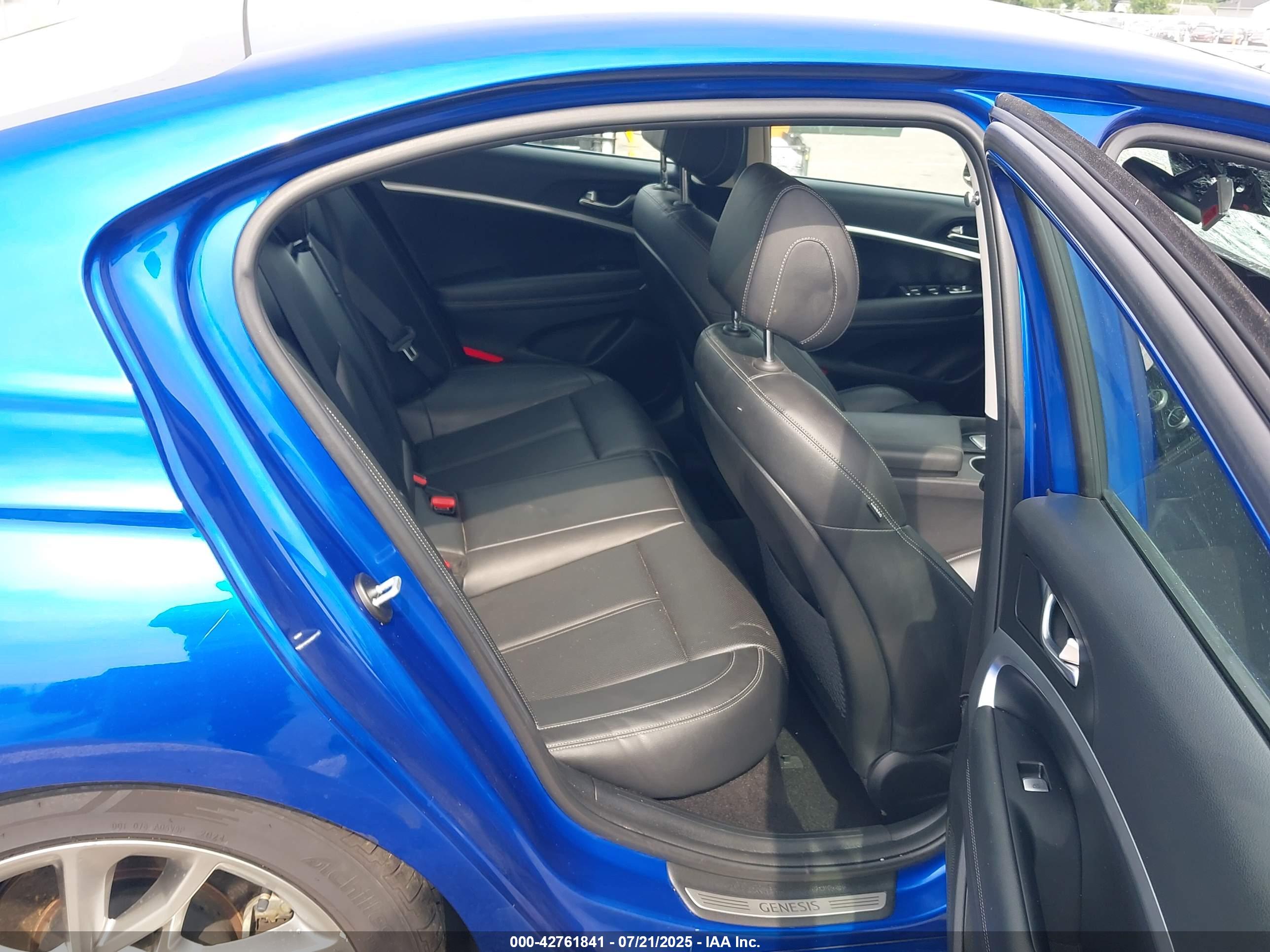 GENESIS G70 image 8
