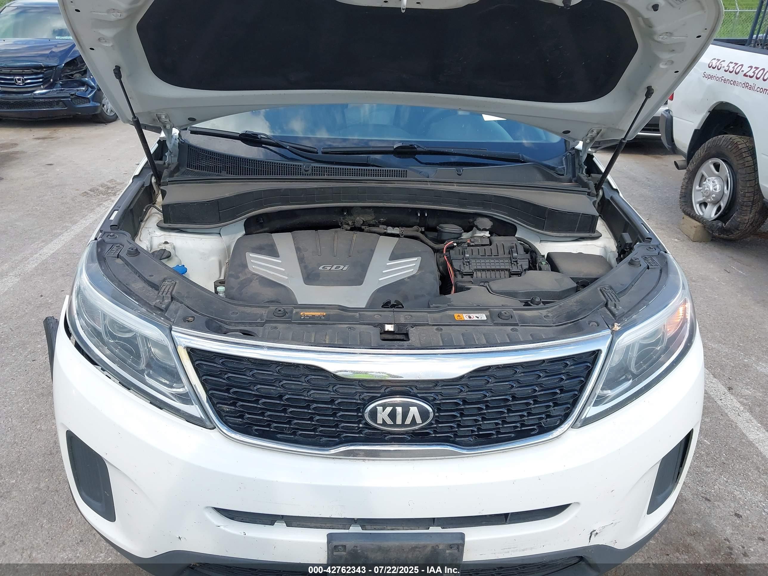 KIA SORENTO image 10