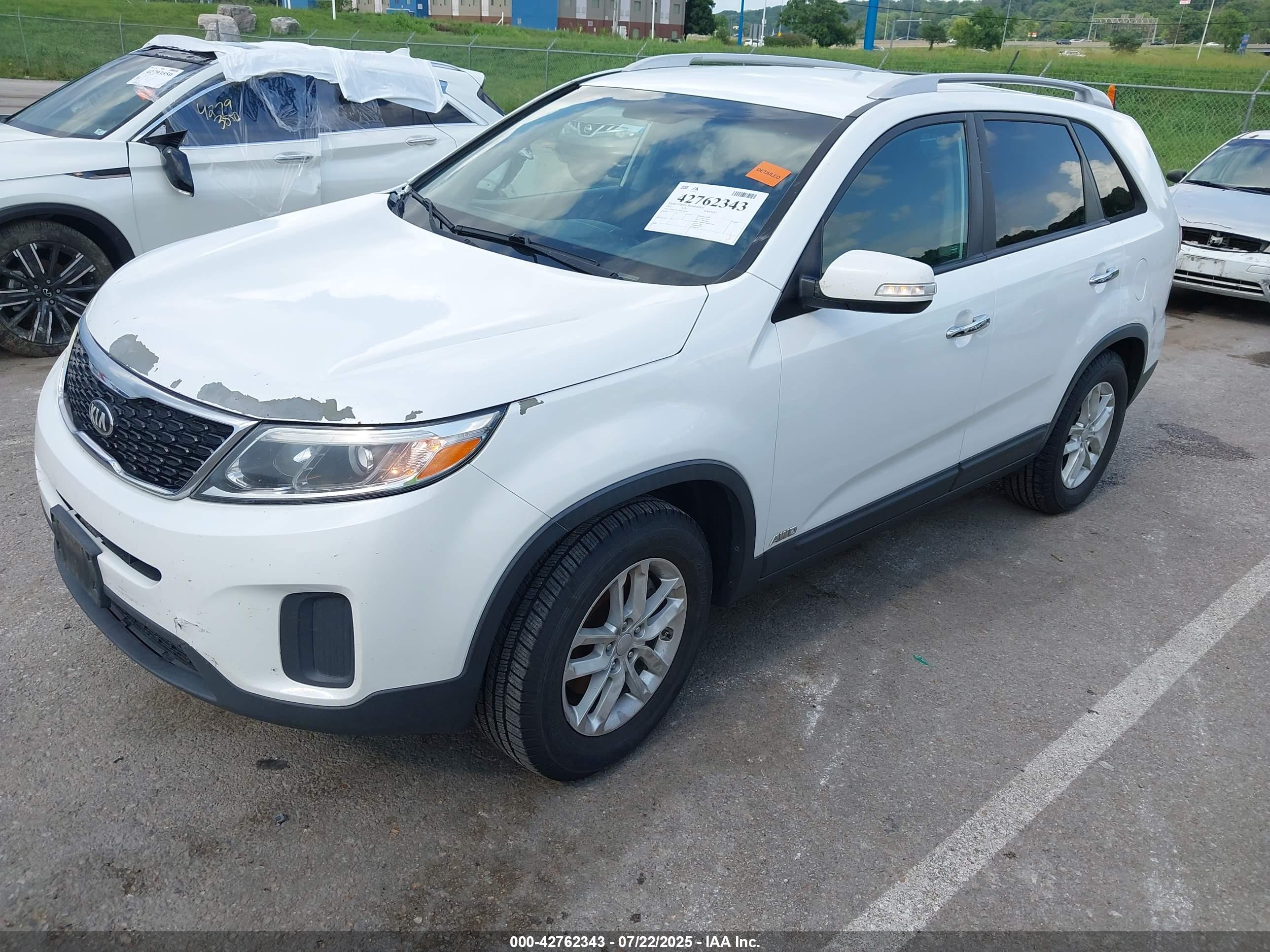 KIA SORENTO image 2