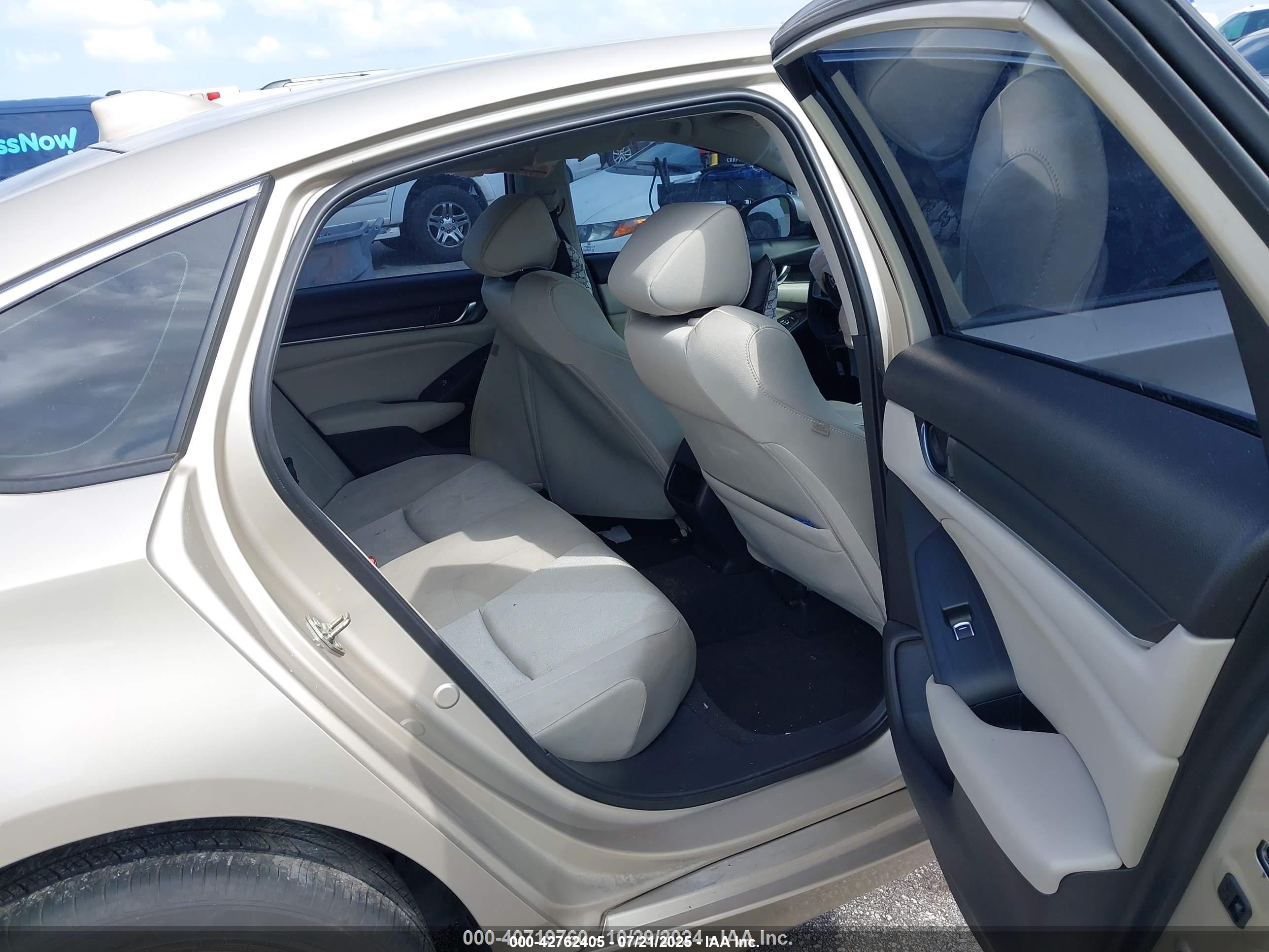 HONDA ACCORD image 8