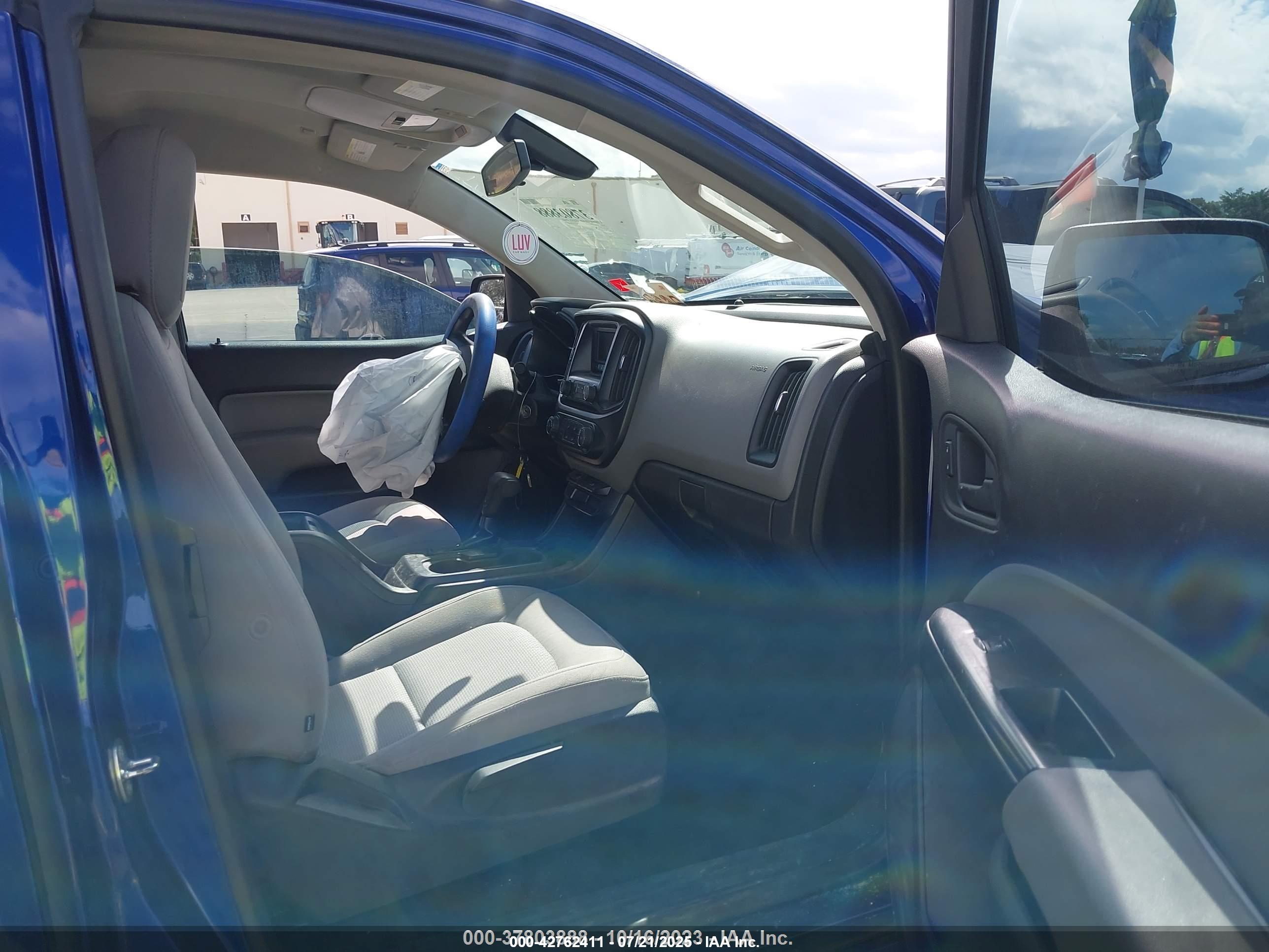 CHEVROLET COLORADO image 5