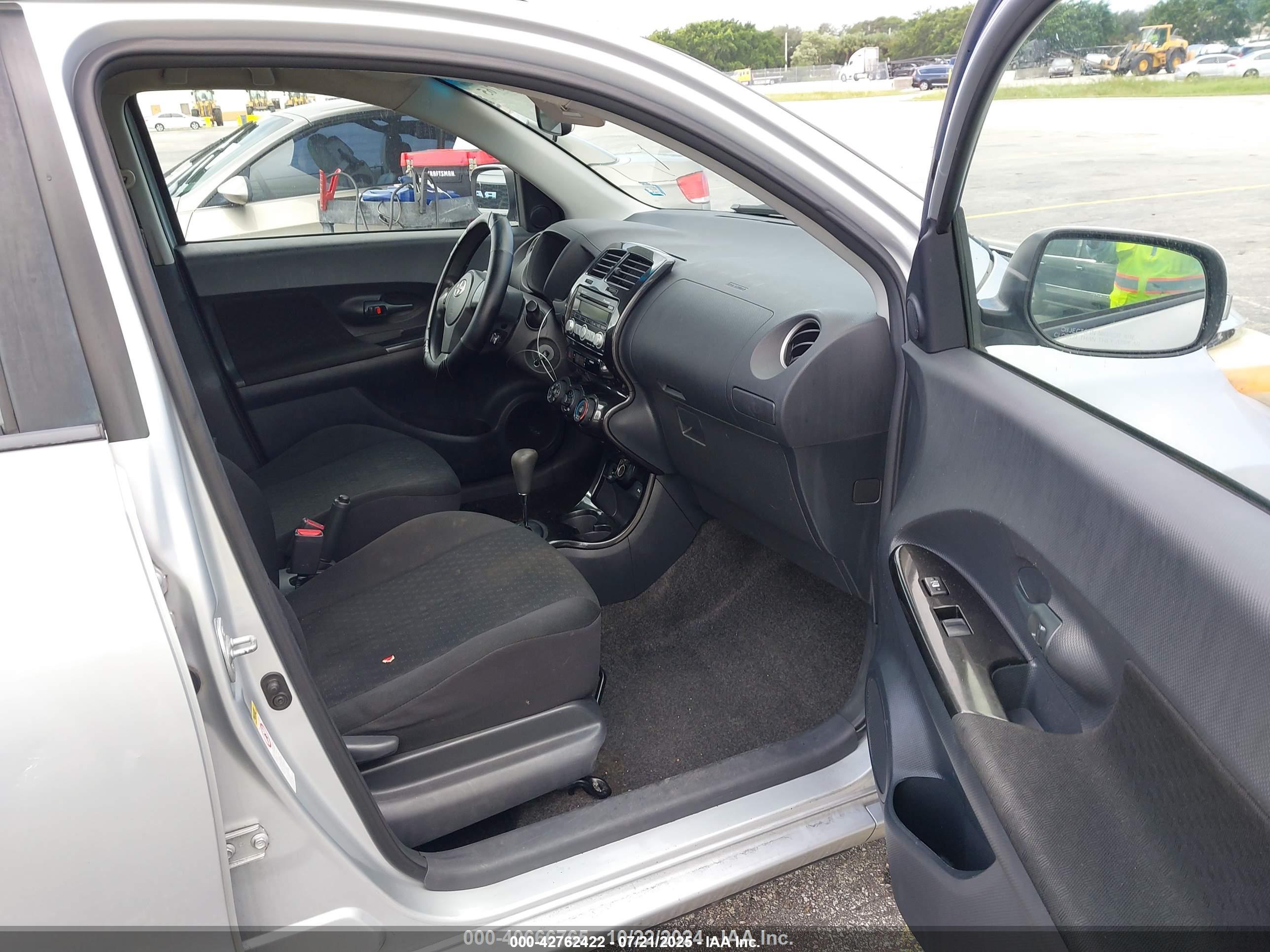 SCION XD image 5