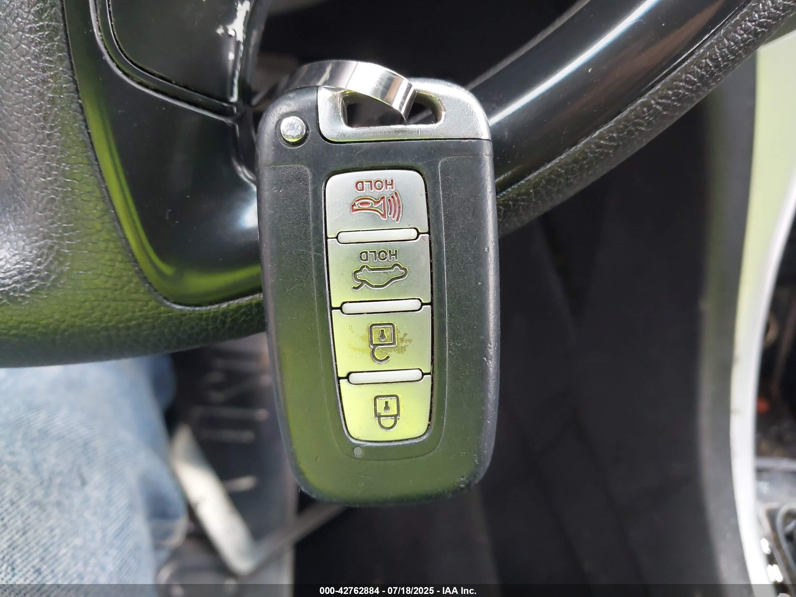 HYUNDAI SONATA image 11