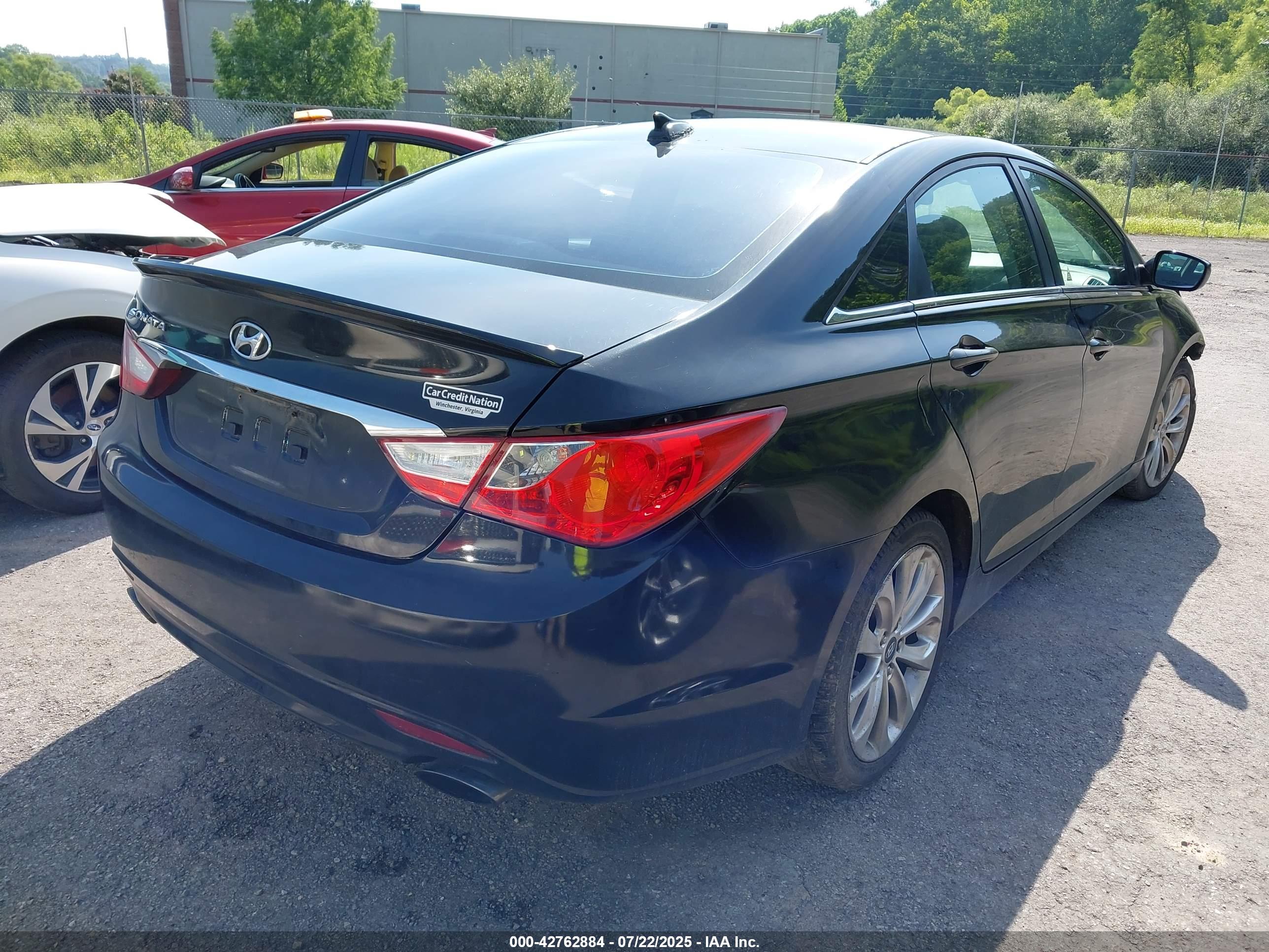 HYUNDAI SONATA image 4