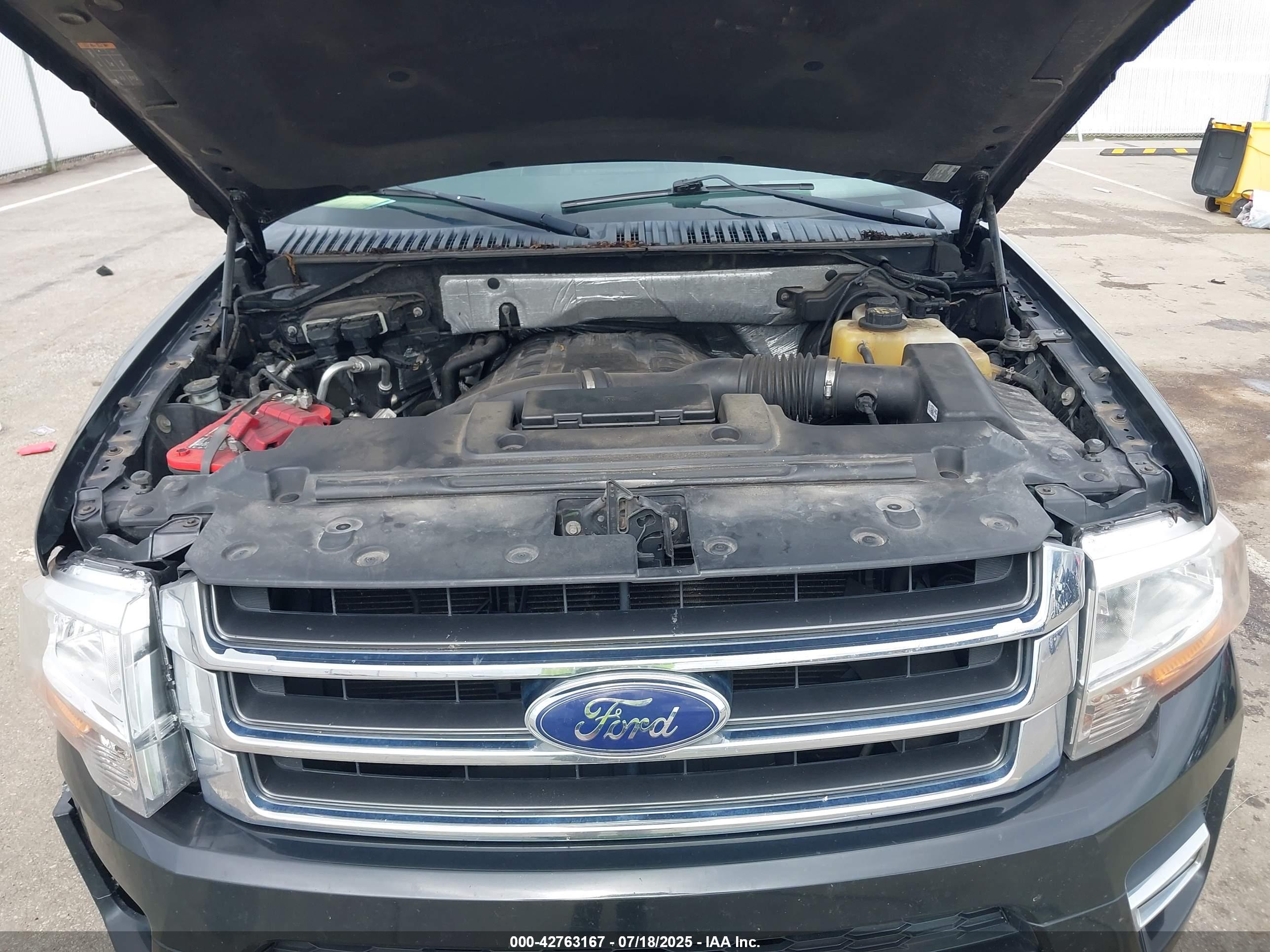 FORD EXPEDITION image 10