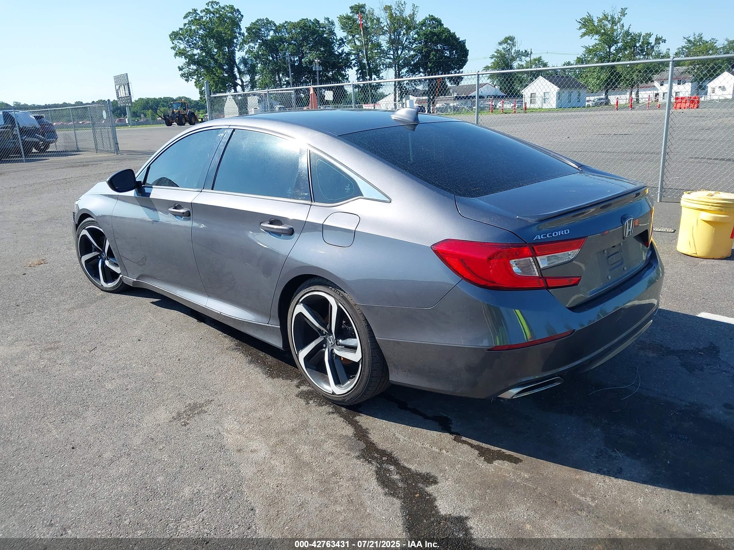 HONDA ACCORD image 3