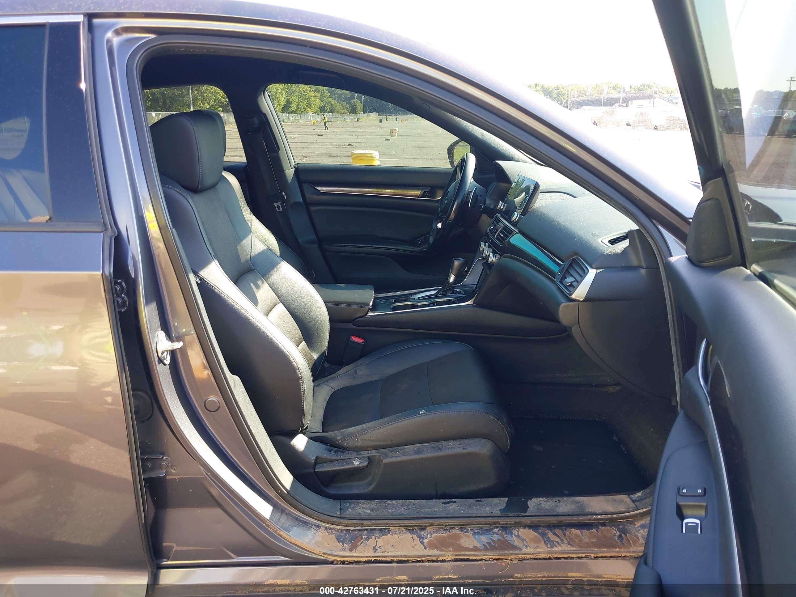 HONDA ACCORD image 5